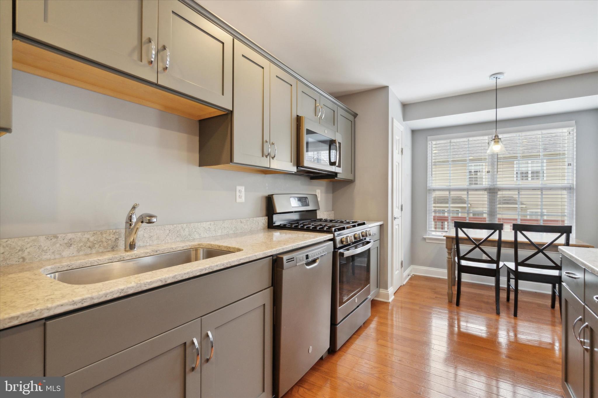 WELLINGTON VILLAGE - Residential