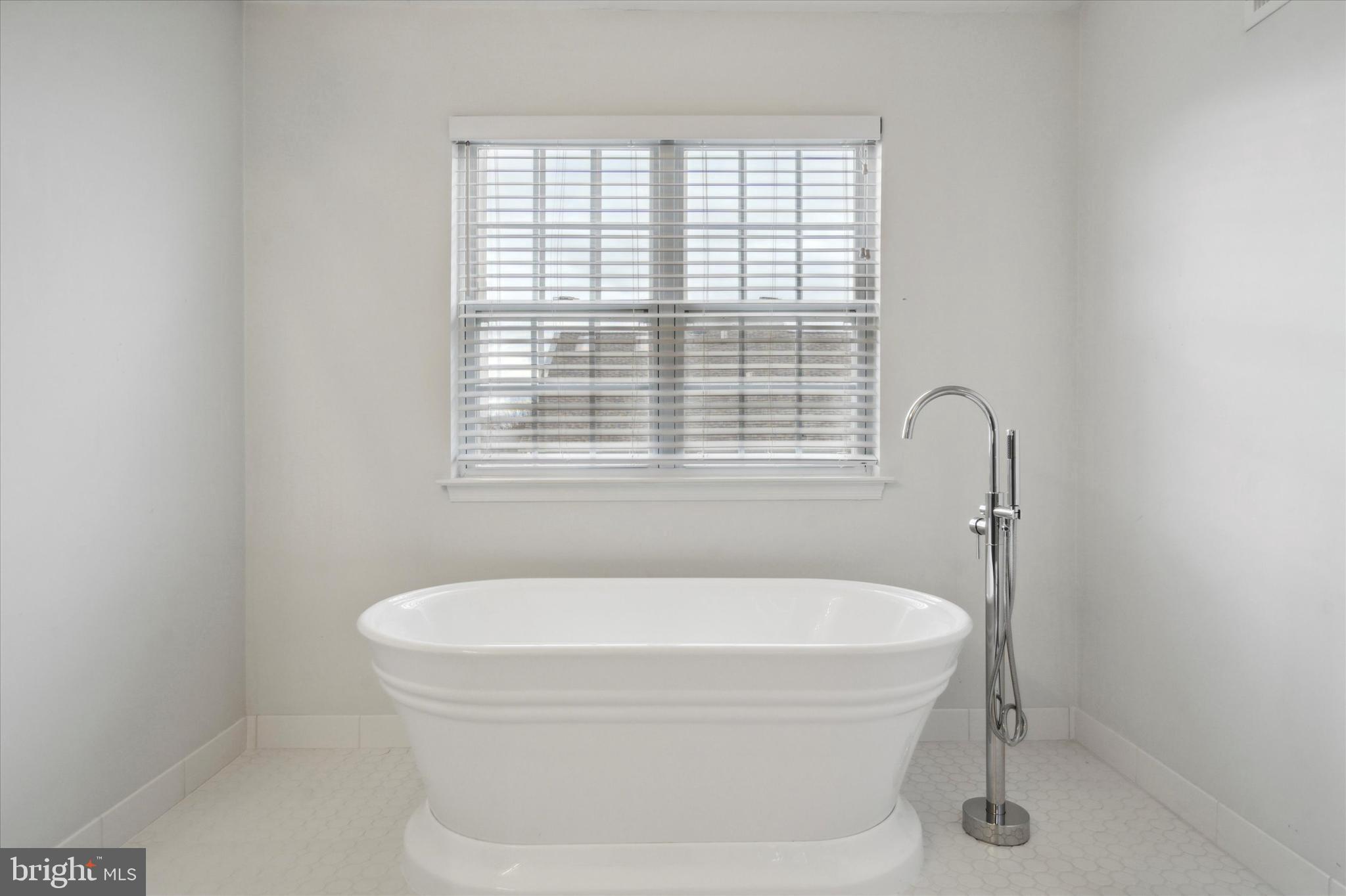 WELLINGTON VILLAGE - Residential