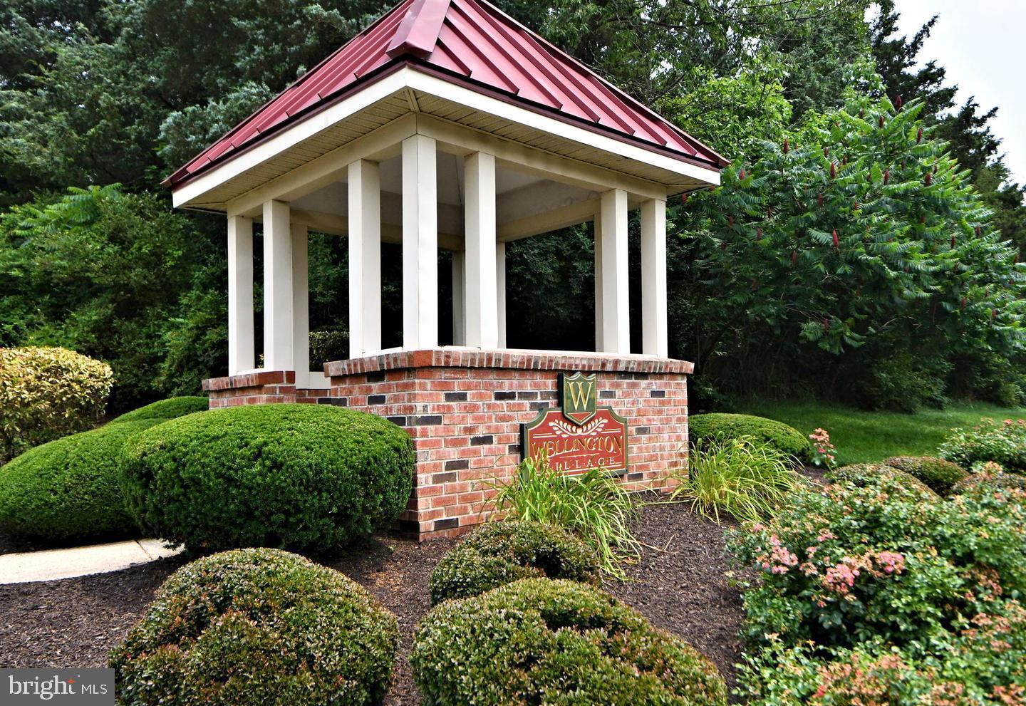 WELLINGTON VILLAGE - Residential