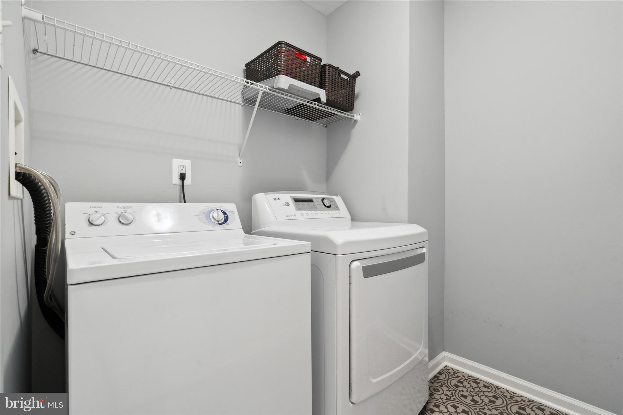 WELLINGTON VILLAGE - Residential