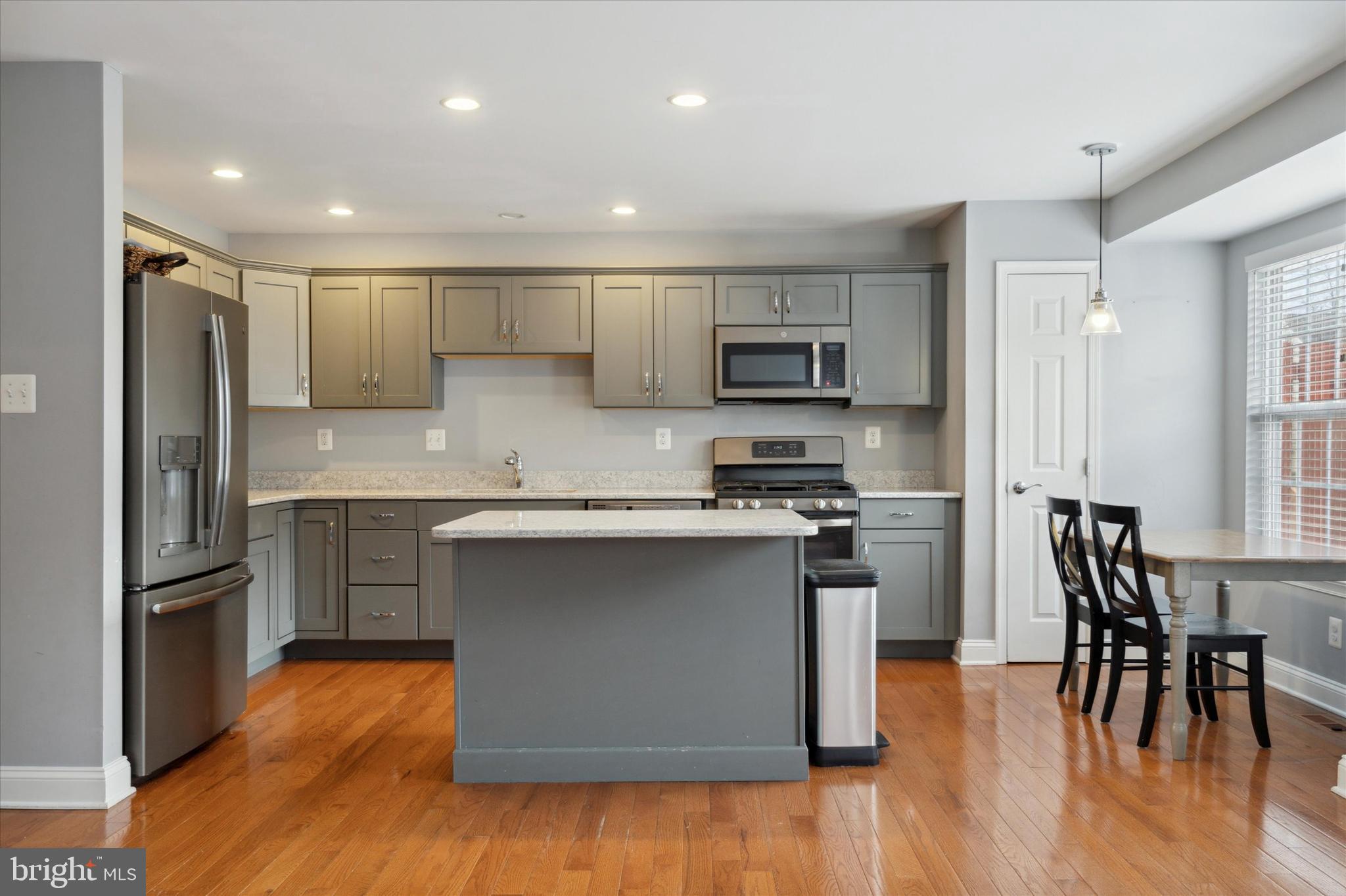 WELLINGTON VILLAGE - Residential