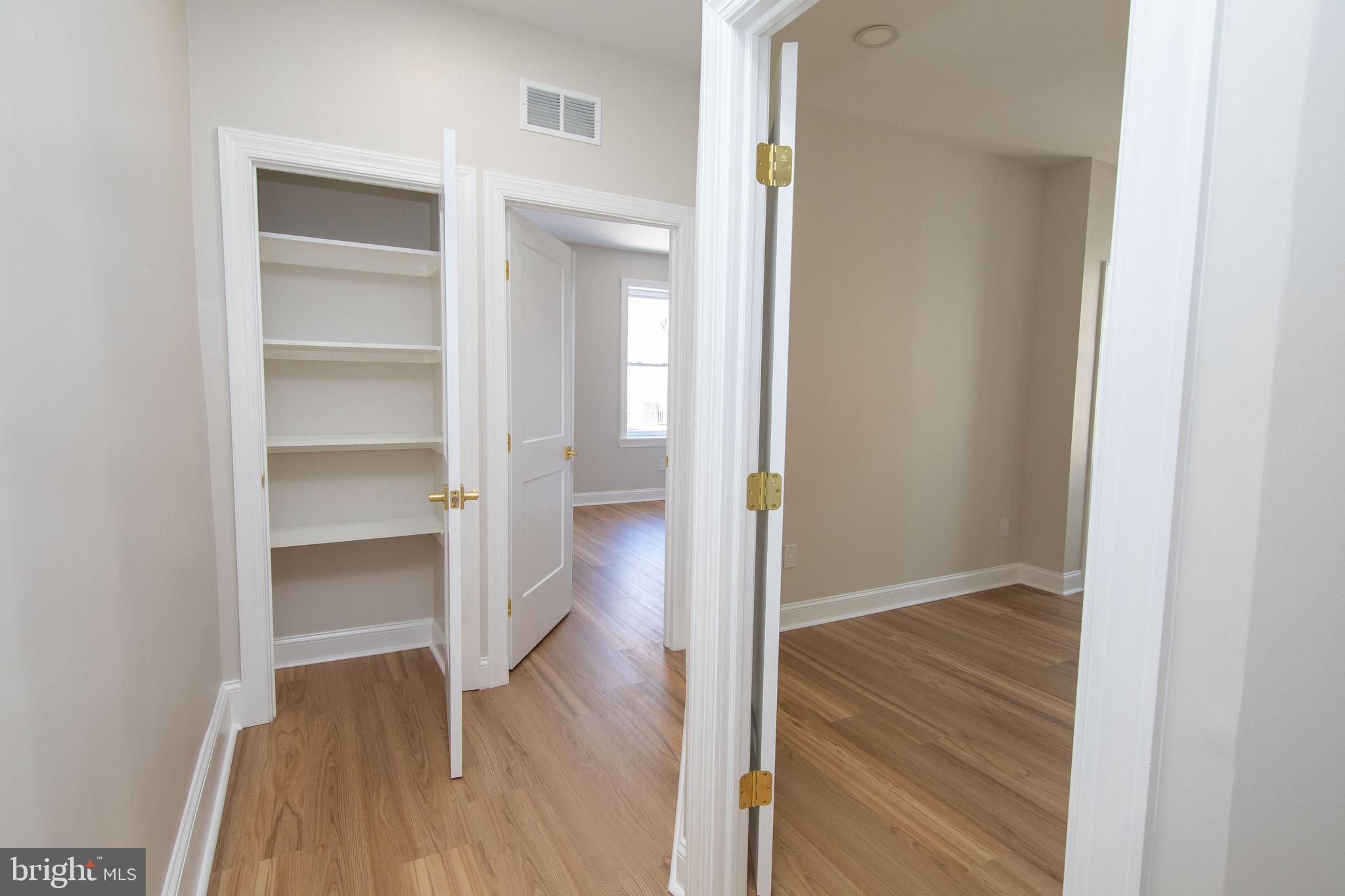 OVERBROOK - Residential