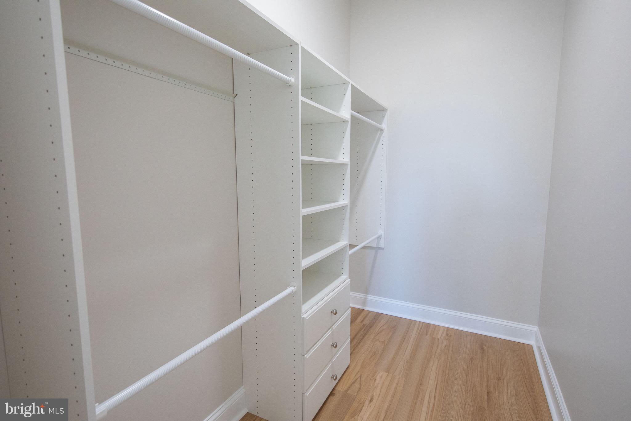 OVERBROOK - Residential