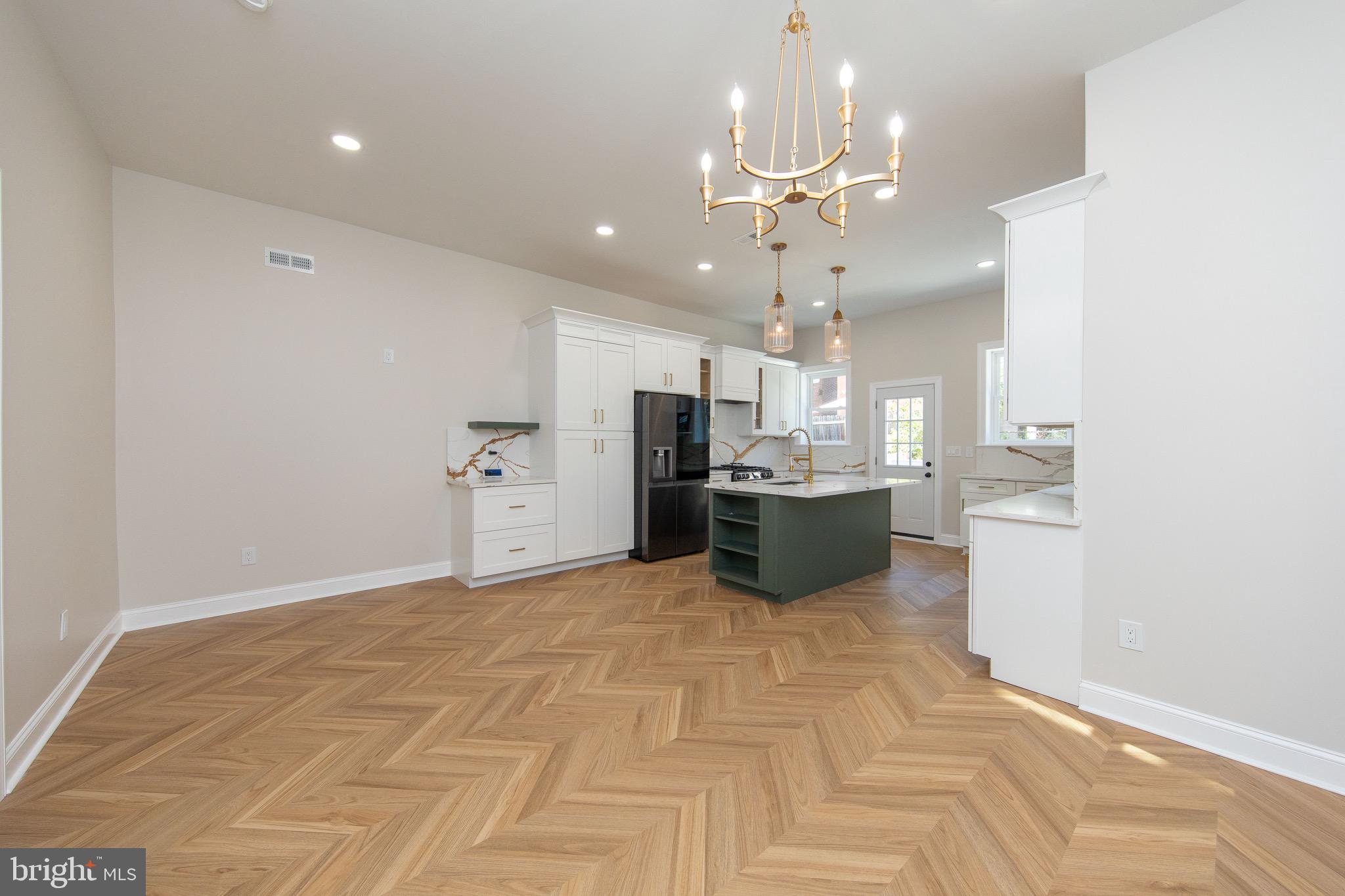 OVERBROOK - Residential