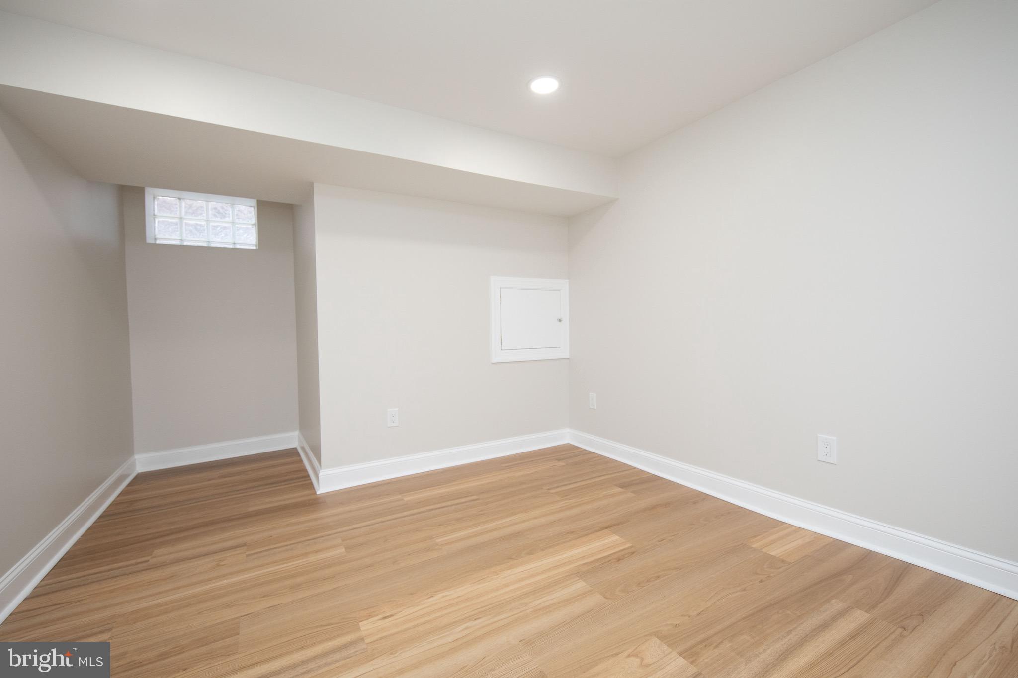 OVERBROOK - Residential