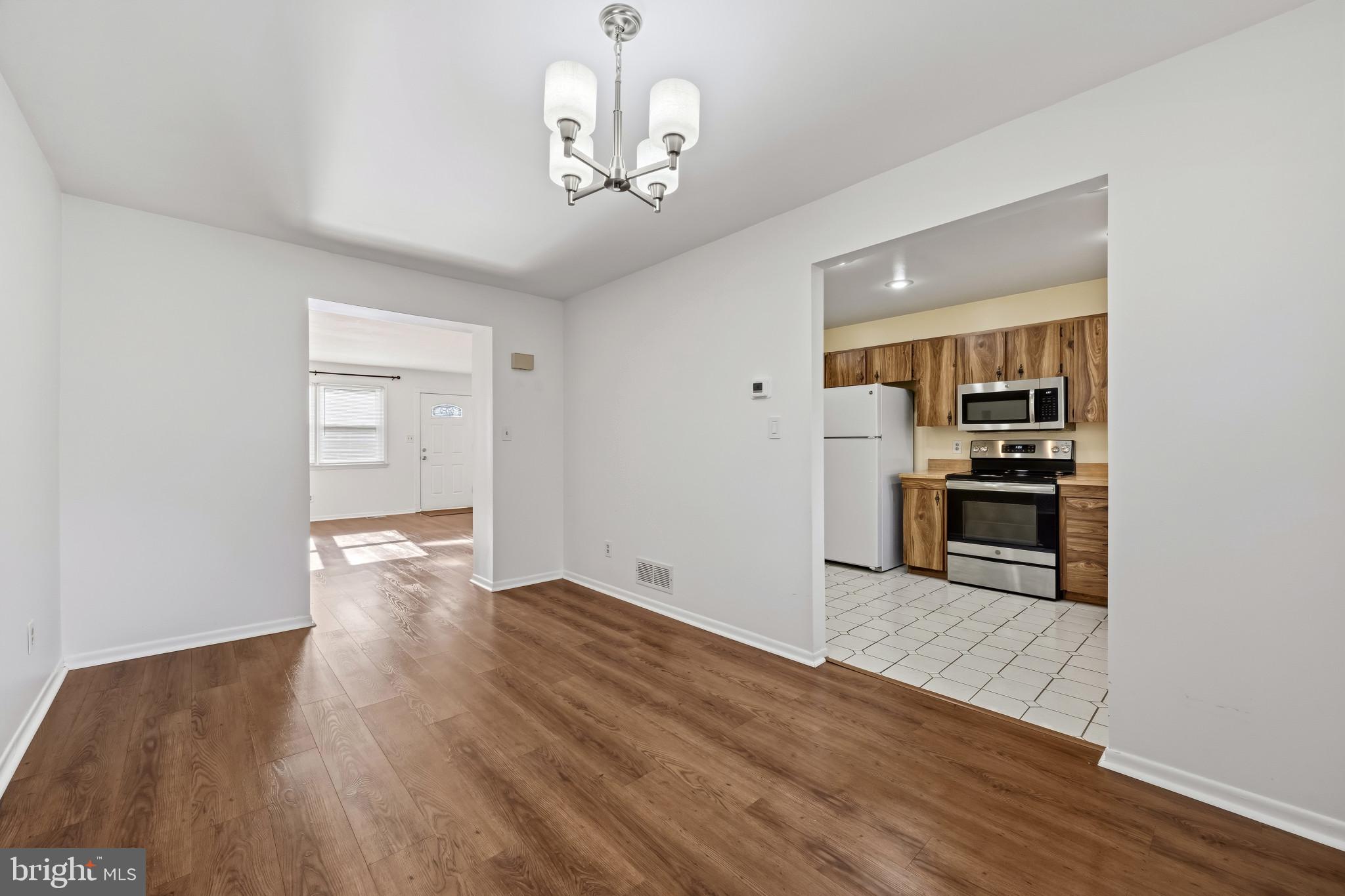 DOUBLE ROCK TOWNHOUSES - Residential