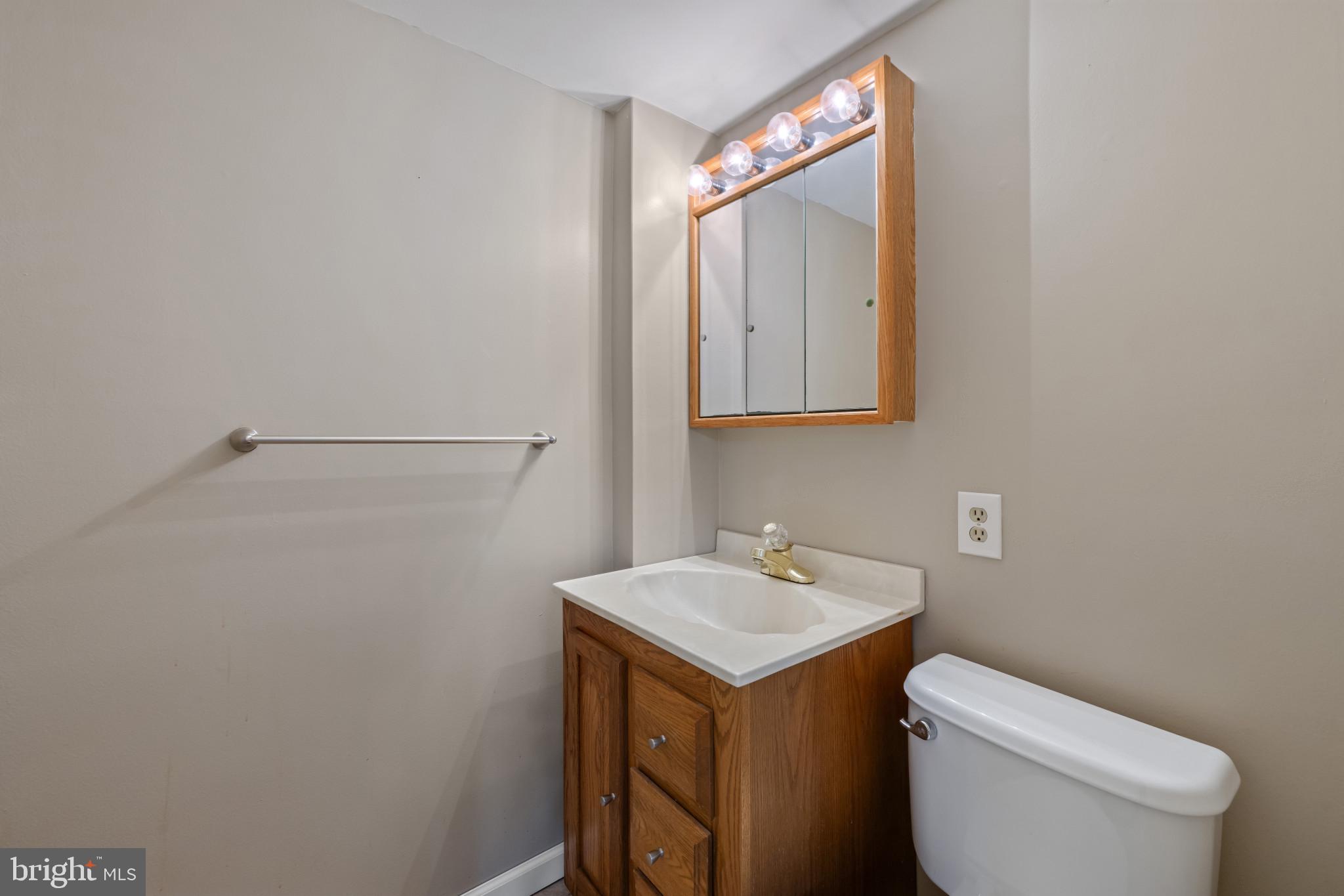 DOUBLE ROCK TOWNHOUSES - Residential