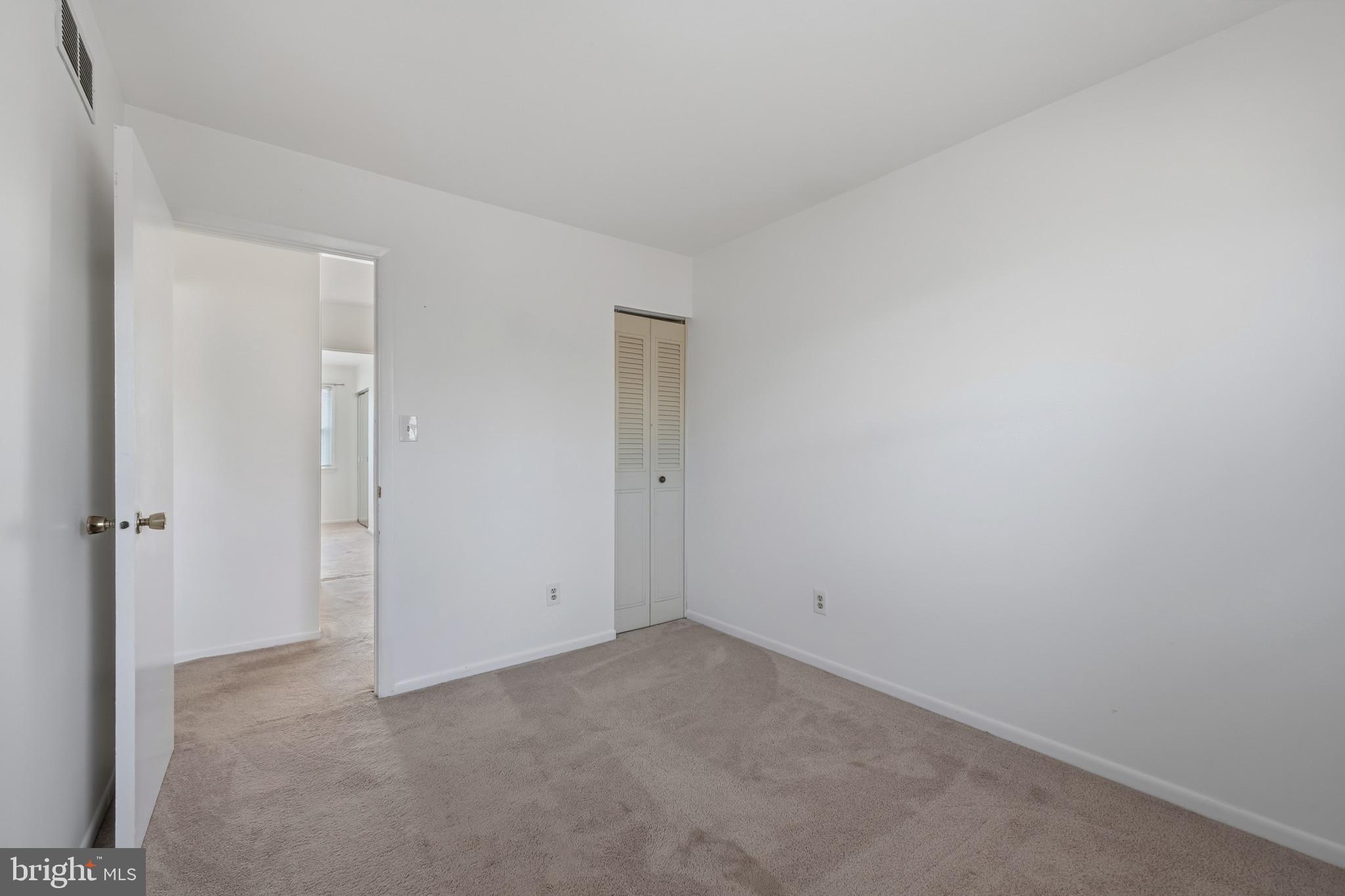 DOUBLE ROCK TOWNHOUSES - Residential