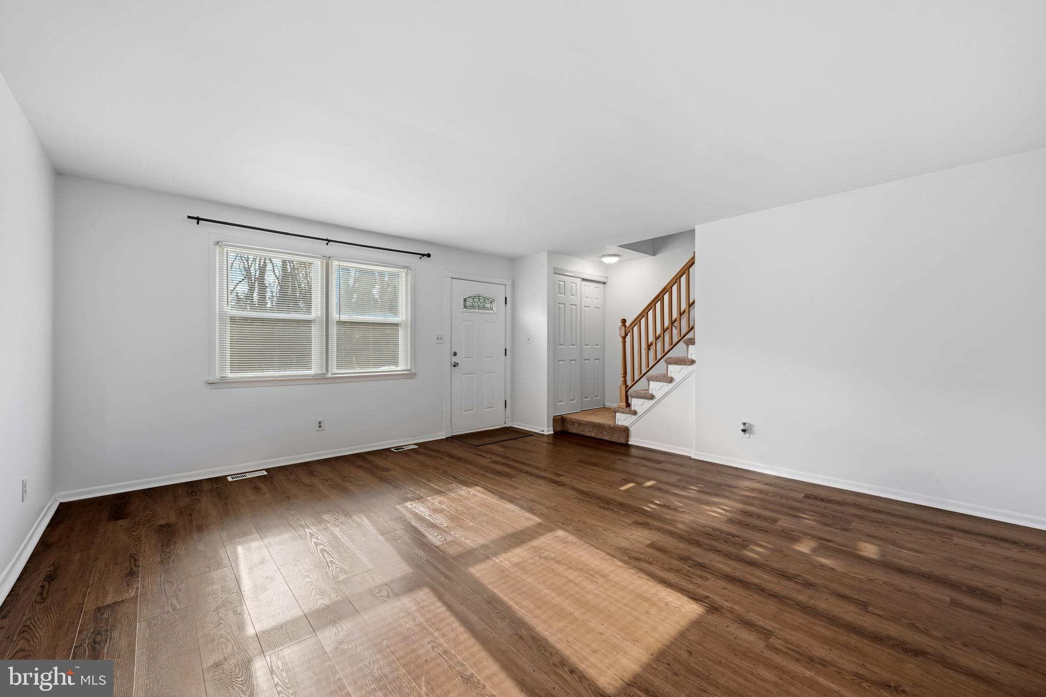 DOUBLE ROCK TOWNHOUSES - Residential