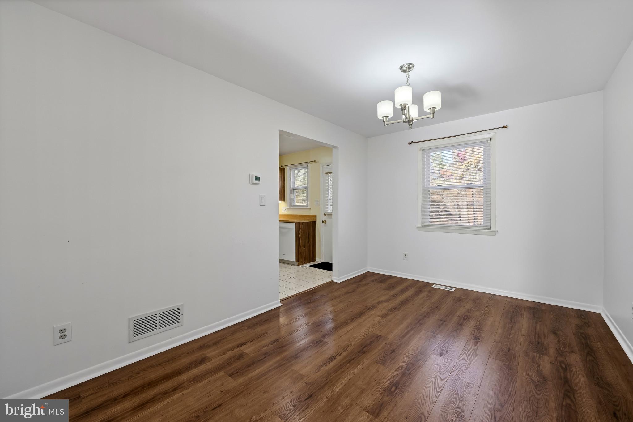 DOUBLE ROCK TOWNHOUSES - Residential