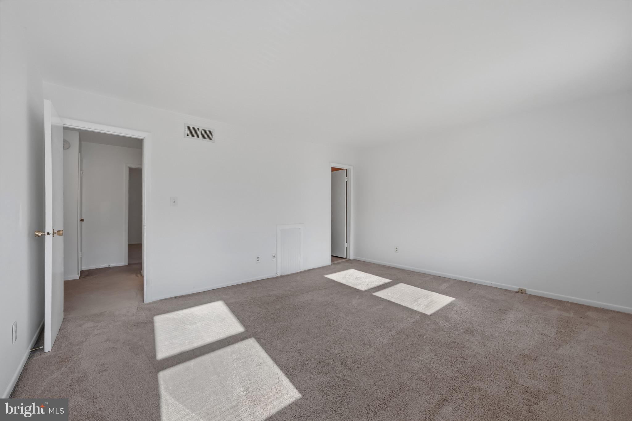 DOUBLE ROCK TOWNHOUSES - Residential