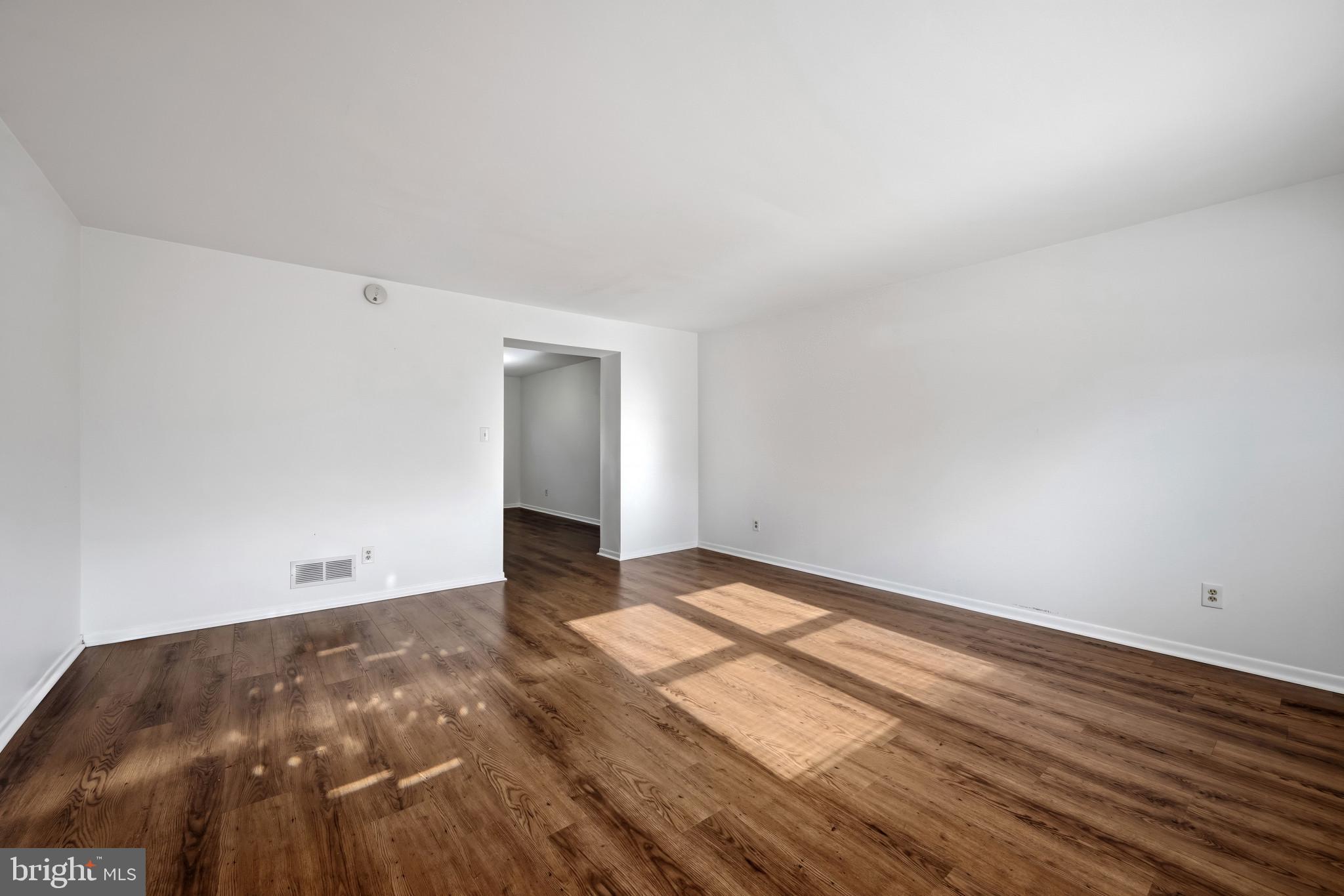 DOUBLE ROCK TOWNHOUSES - Residential