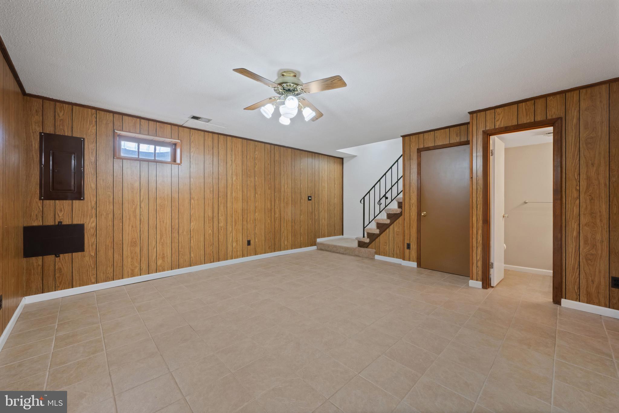 DOUBLE ROCK TOWNHOUSES - Residential