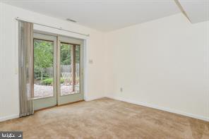 TOWNES OF MOOREFIELD - Residential Lease