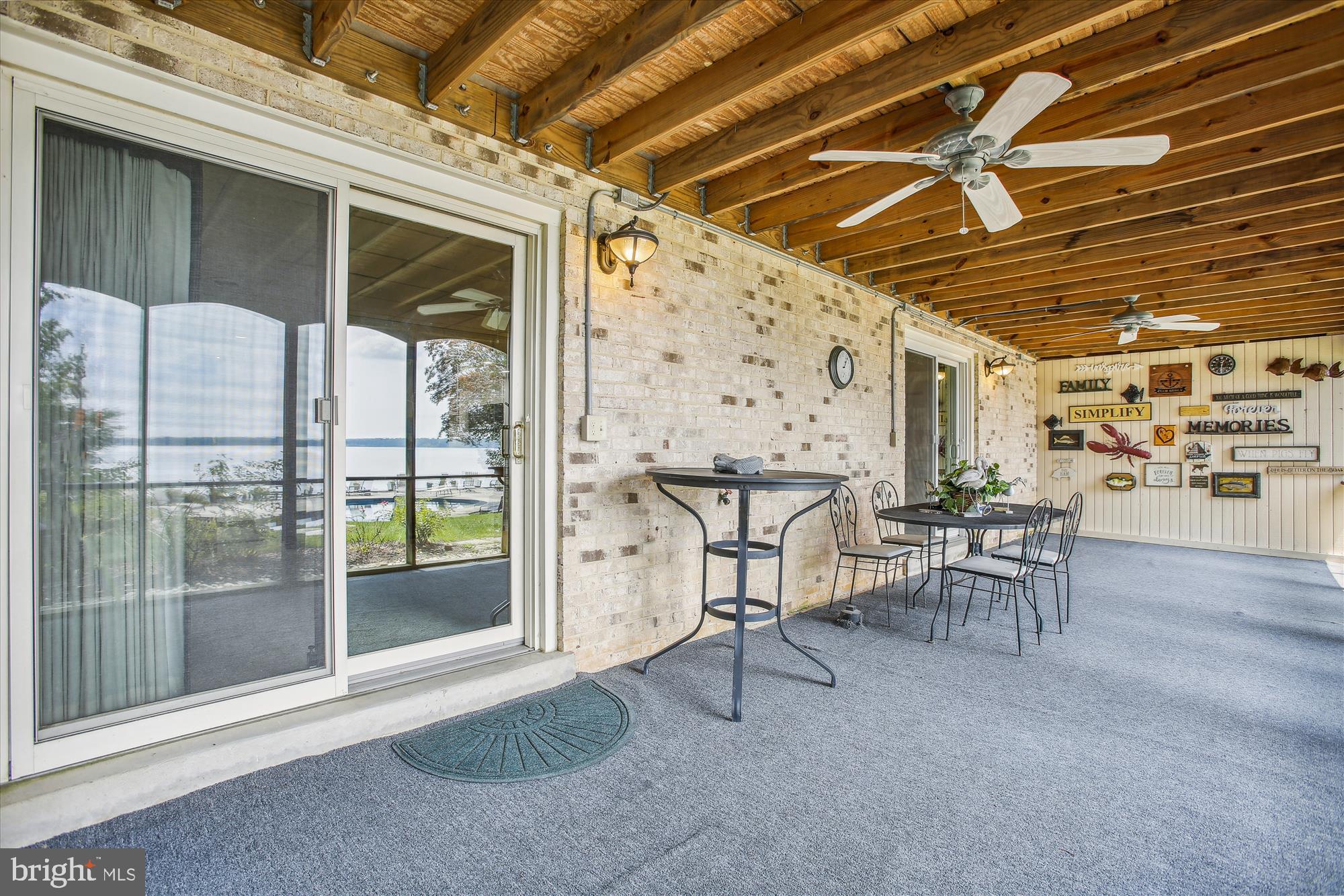 HALLOWING POINT RIVER ESTATES - Residential