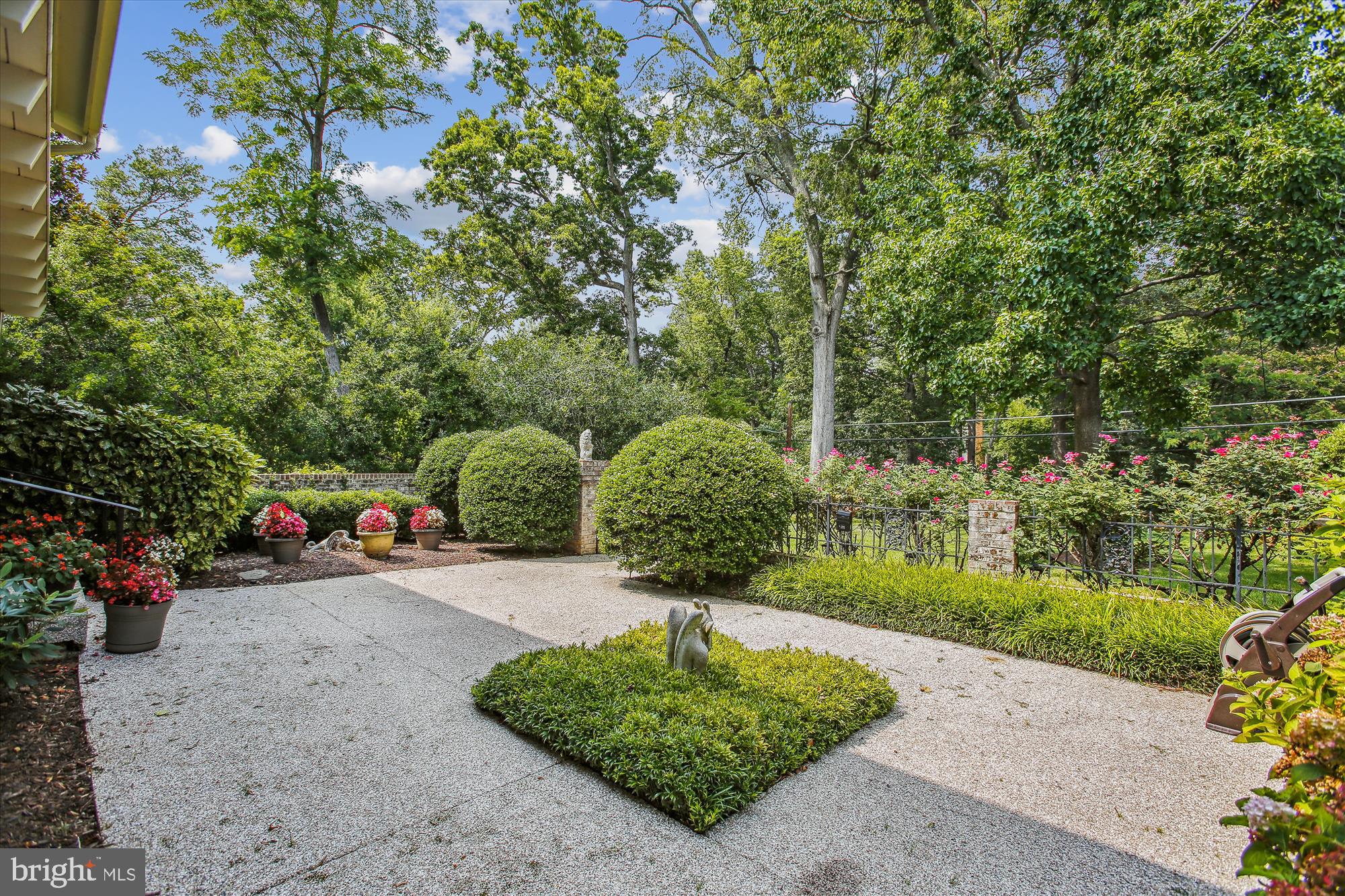 HALLOWING POINT RIVER ESTATES - Residential