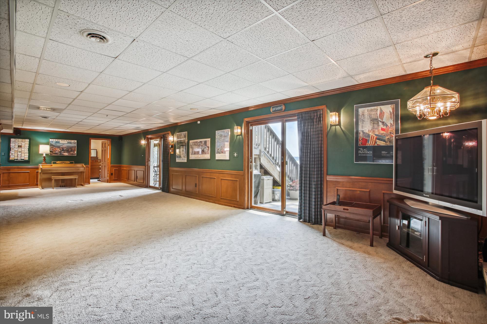 HALLOWING POINT RIVER ESTATES - Residential