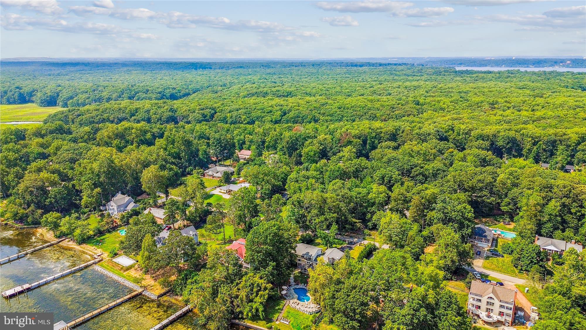 HALLOWING POINT RIVER ESTATES - Residential