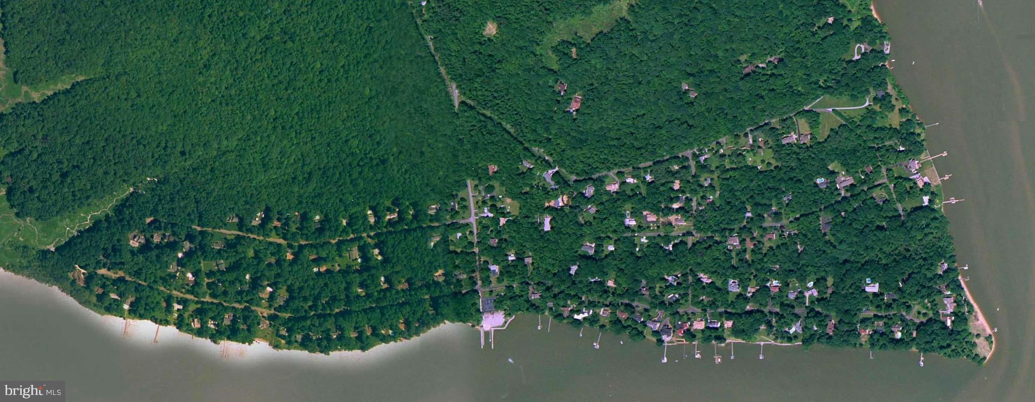 HALLOWING POINT RIVER ESTATES - Residential