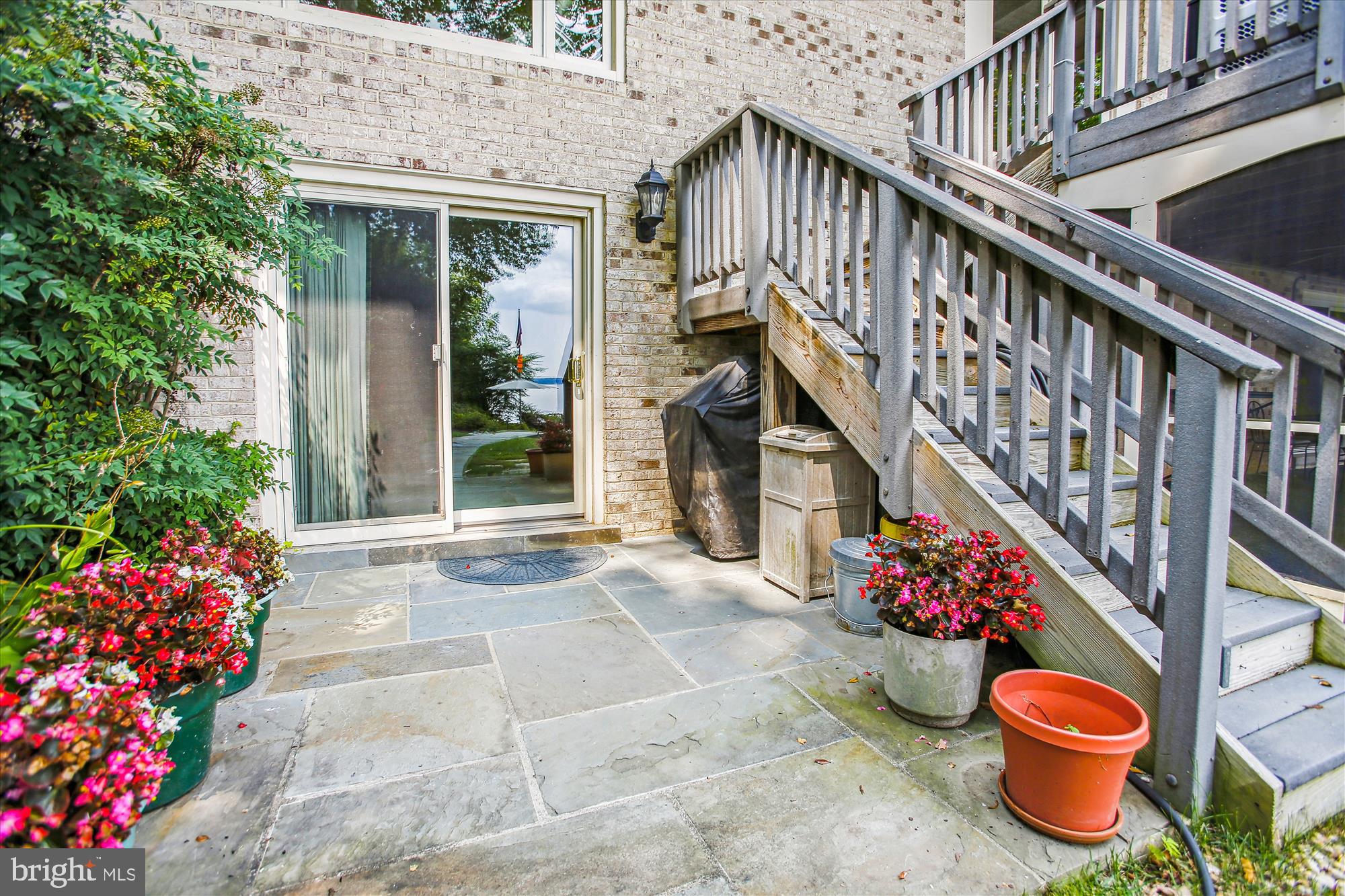 HALLOWING POINT RIVER ESTATES - Residential