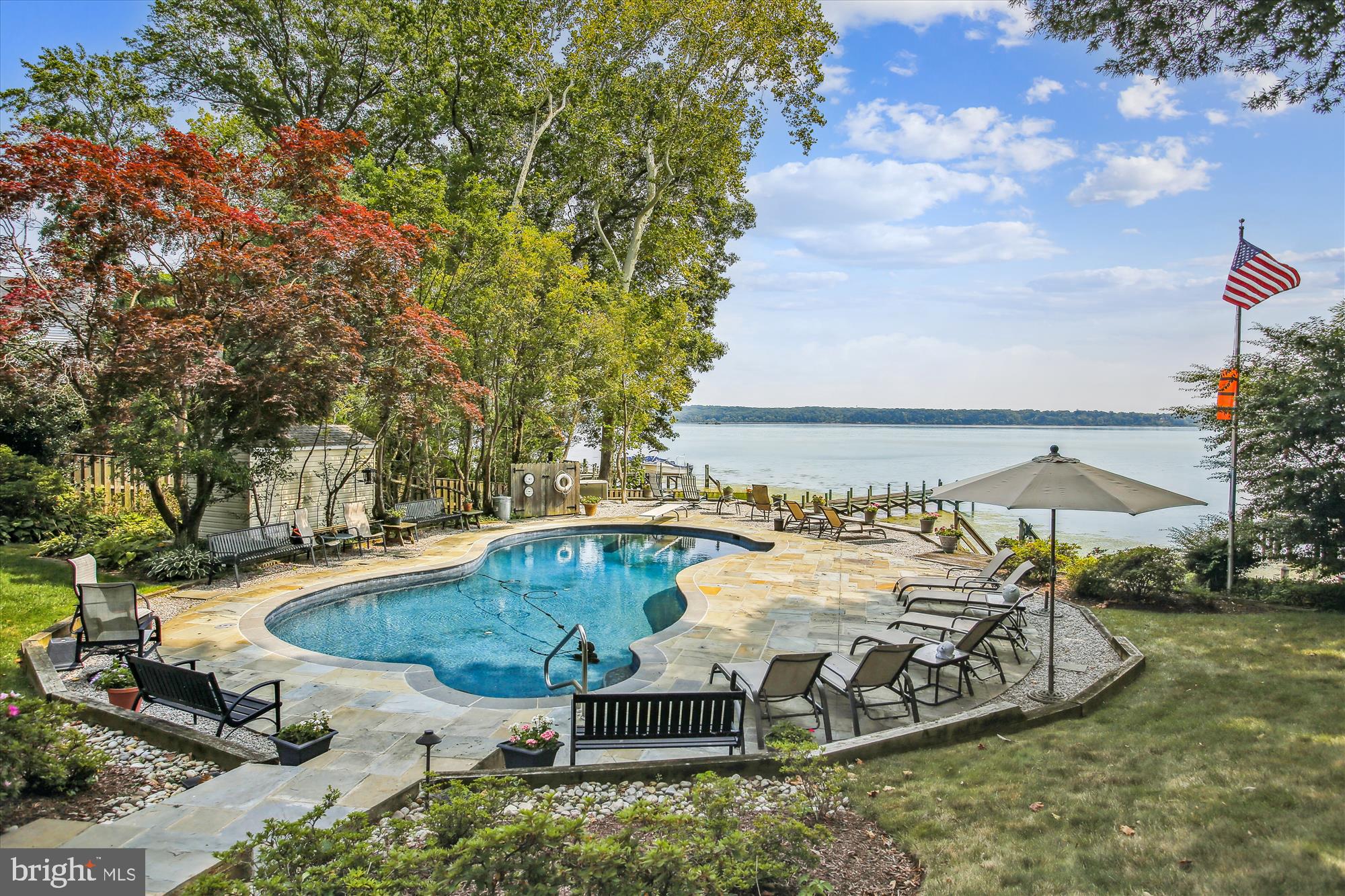 HALLOWING POINT RIVER ESTATES - Residential