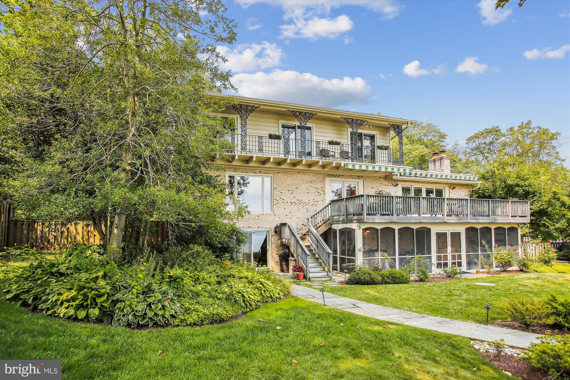 HALLOWING POINT RIVER ESTATES - Residential