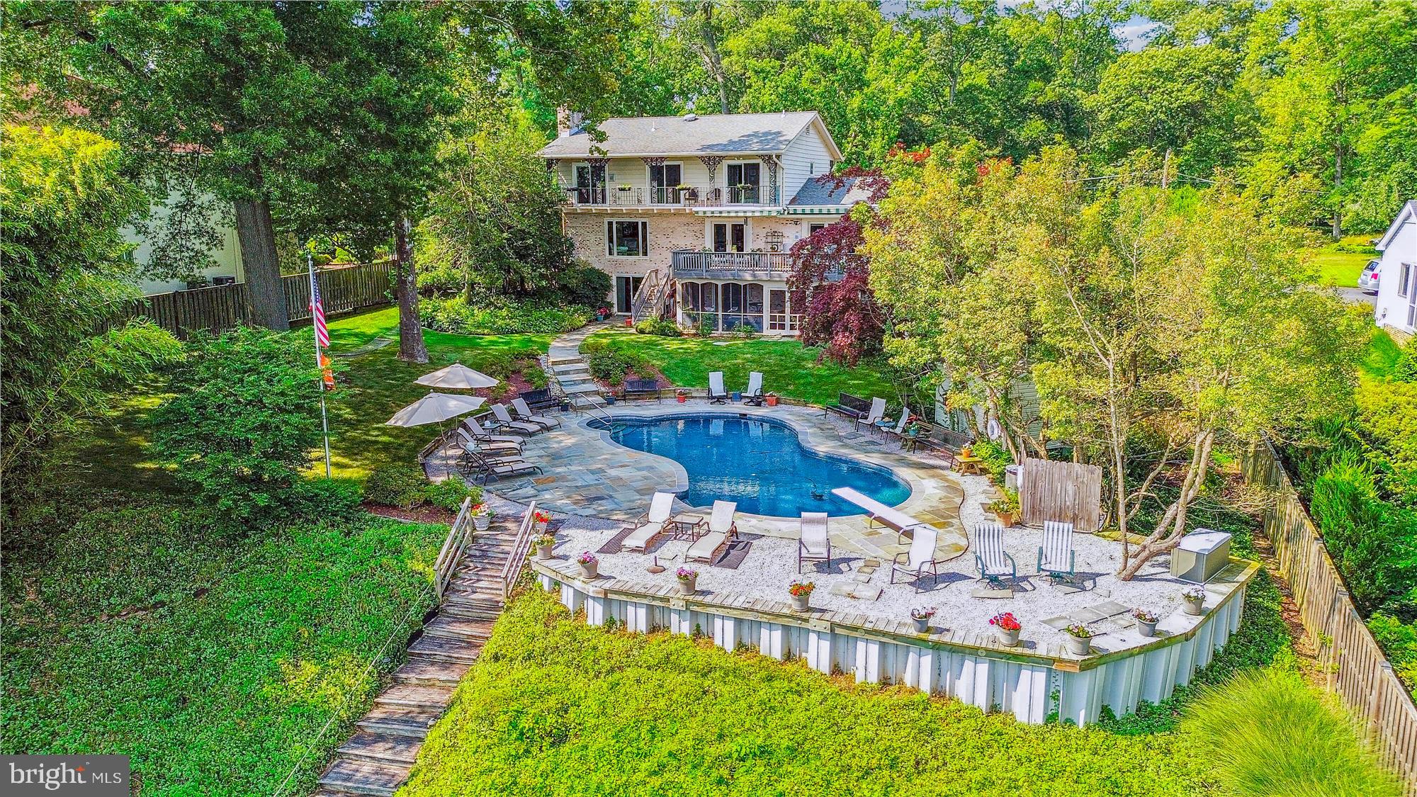 HALLOWING POINT RIVER ESTATES - Residential