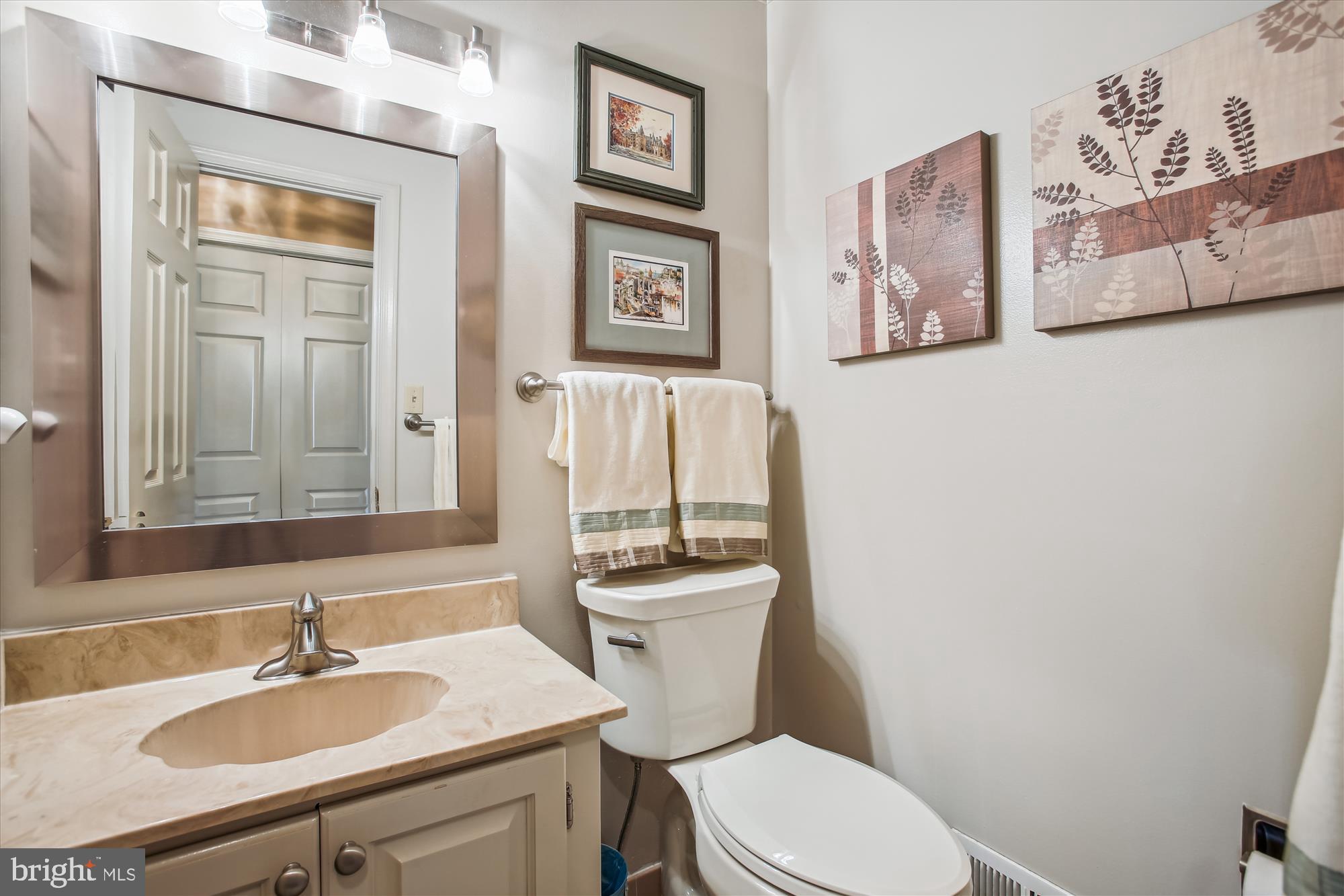 HALLOWING POINT RIVER ESTATES - Residential