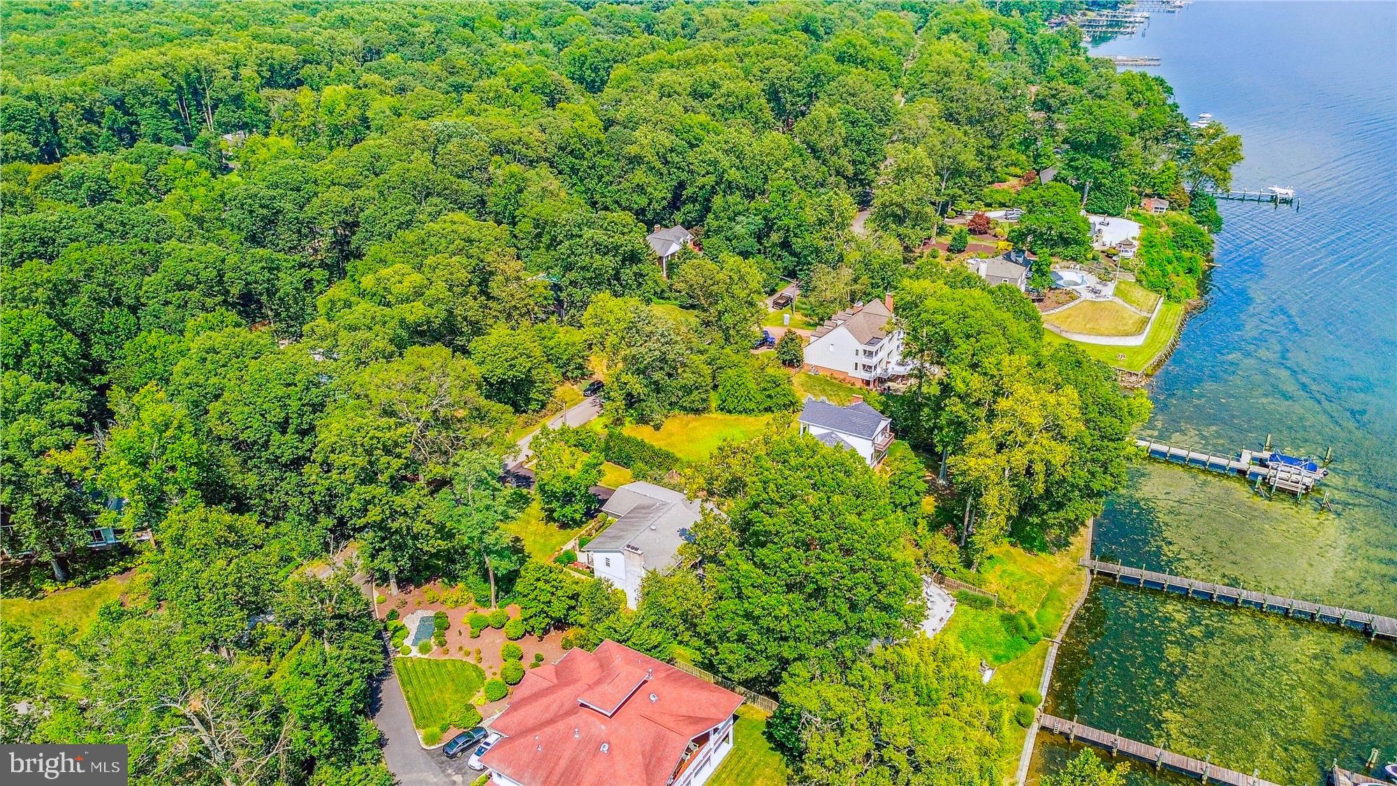 HALLOWING POINT RIVER ESTATES - Residential