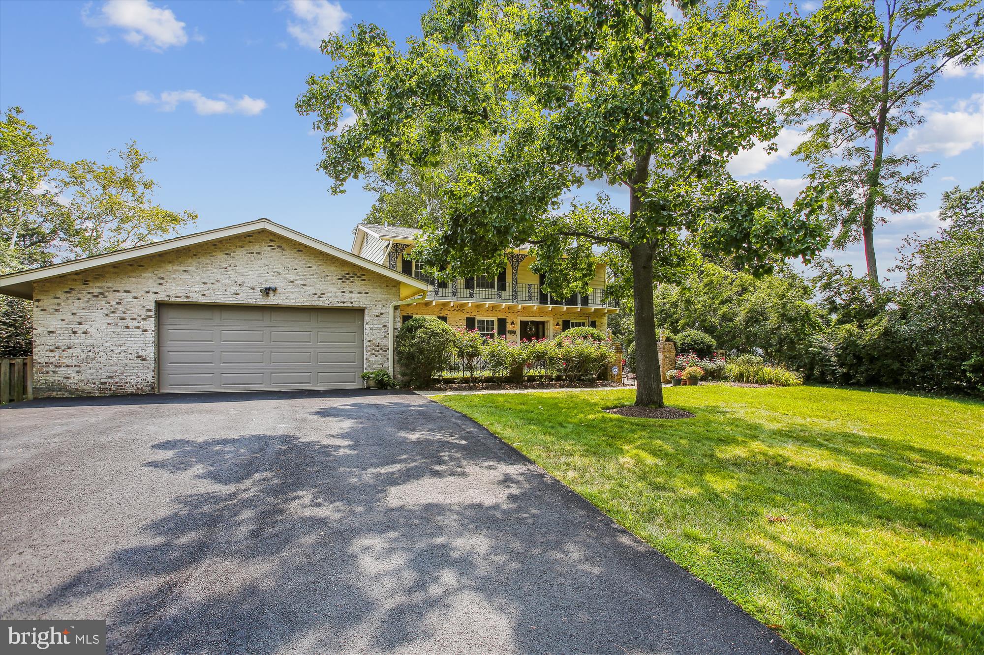 HALLOWING POINT RIVER ESTATES - Residential