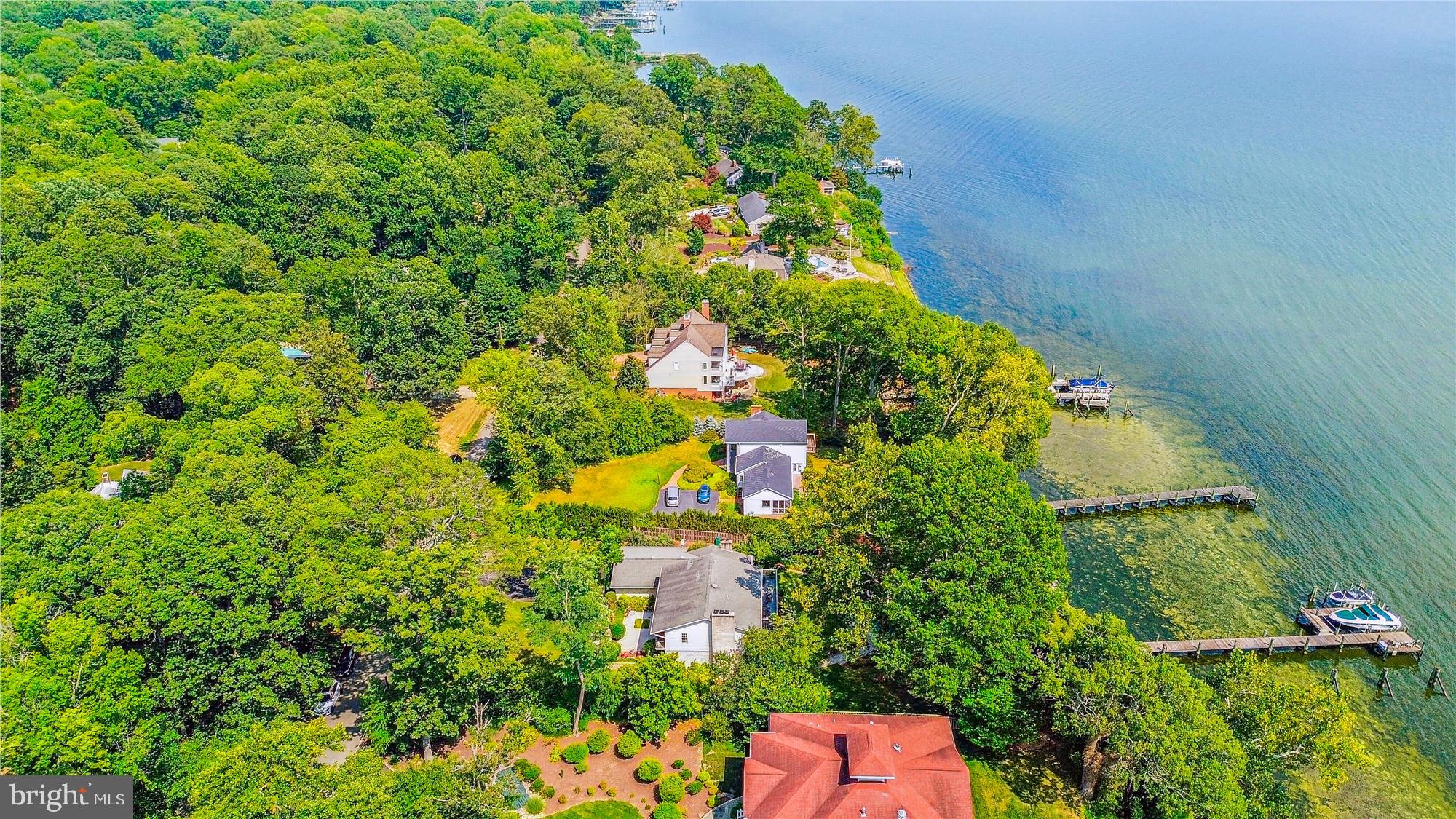 HALLOWING POINT RIVER ESTATES - Residential