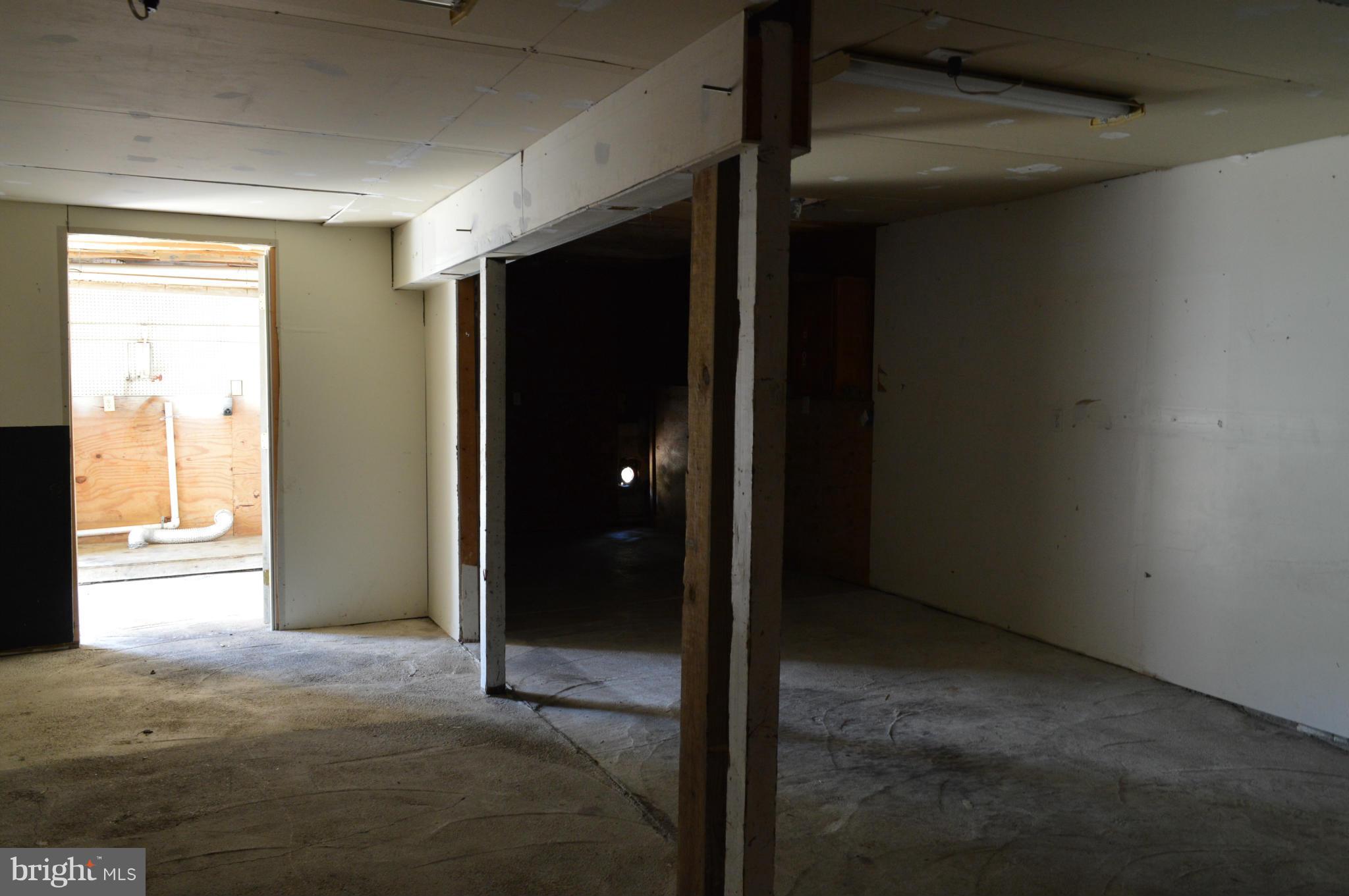 RIVIERA BEACH - Residential