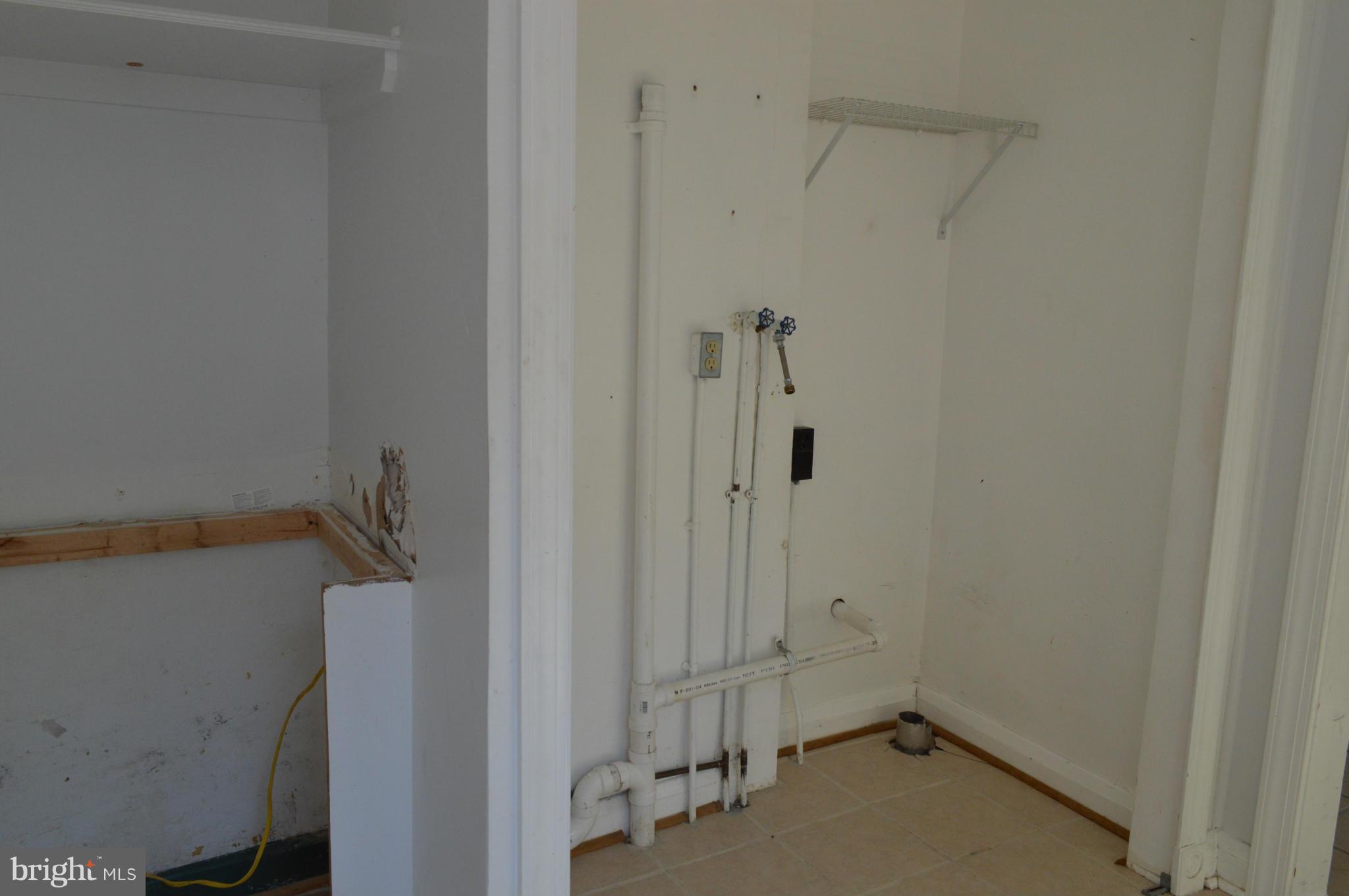 RIVIERA BEACH - Residential