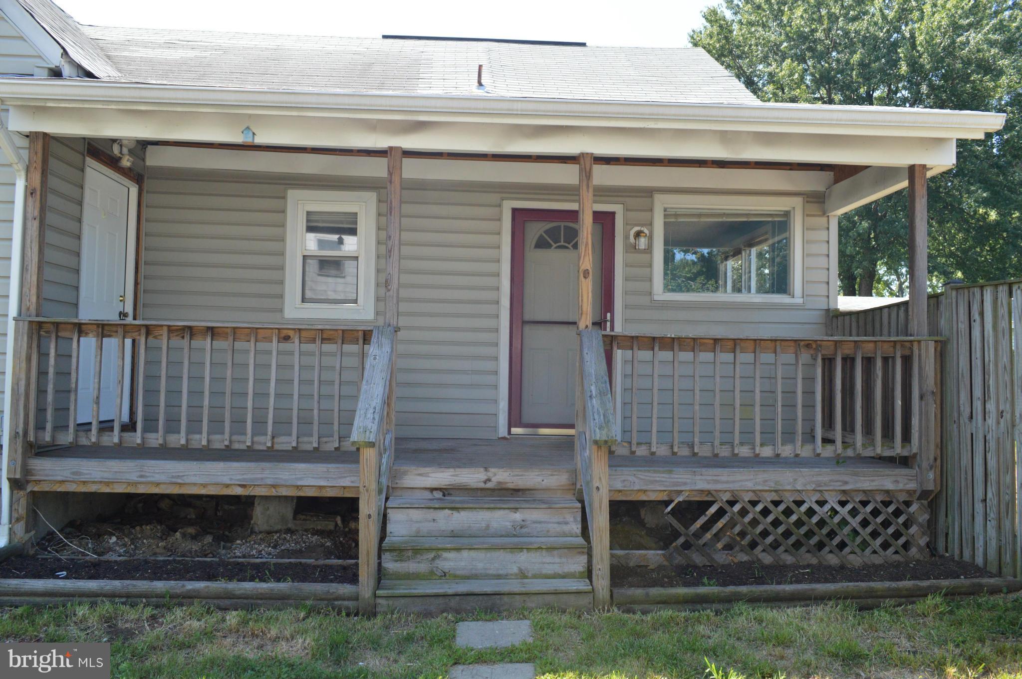 RIVIERA BEACH - Residential