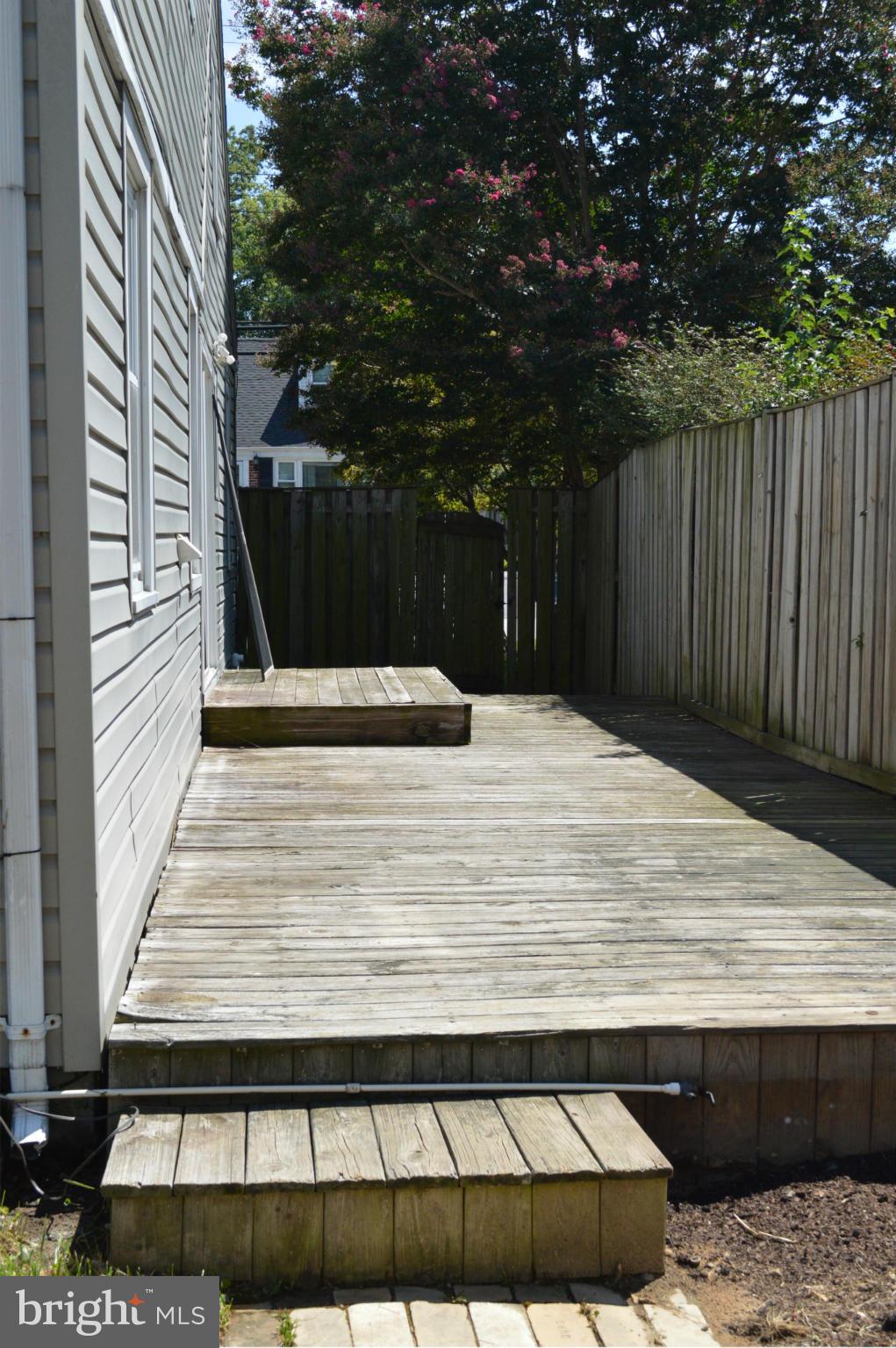 RIVIERA BEACH - Residential