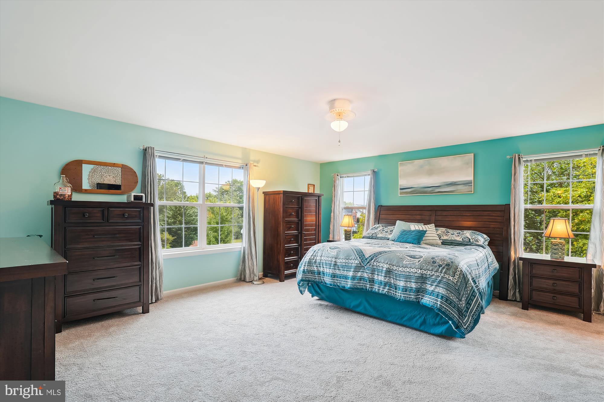 MOUNTAIN VALLEY - Residential