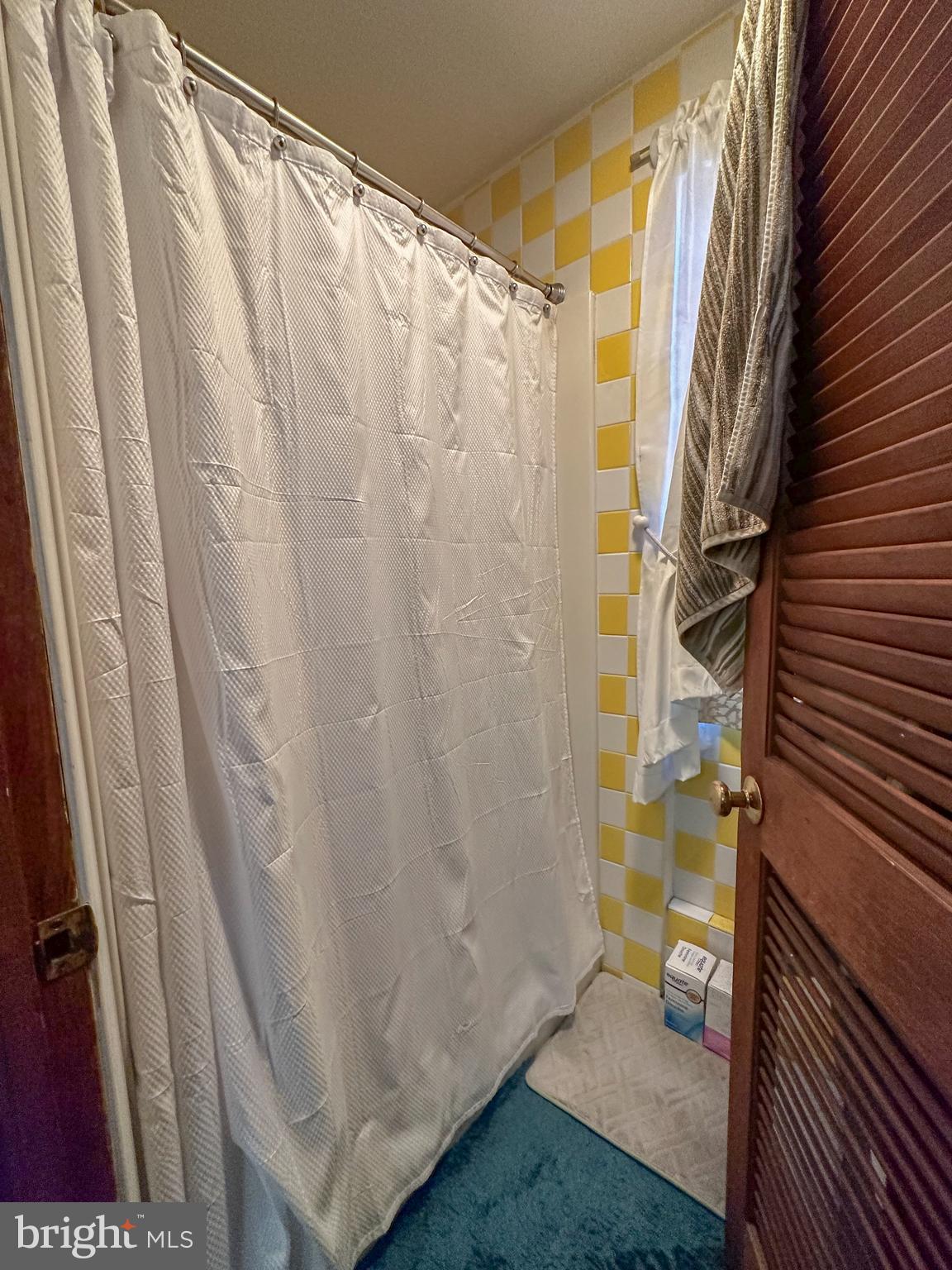 GALENA - Commercial Sale