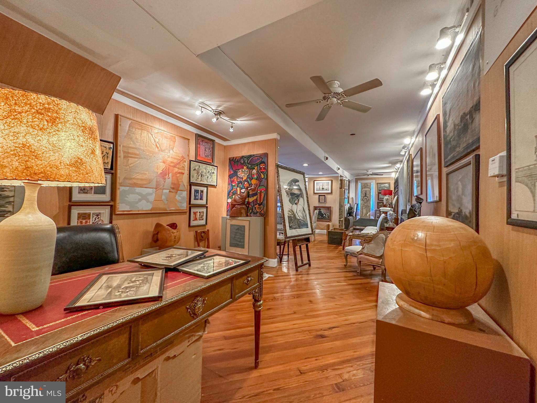 GALENA - Commercial Sale