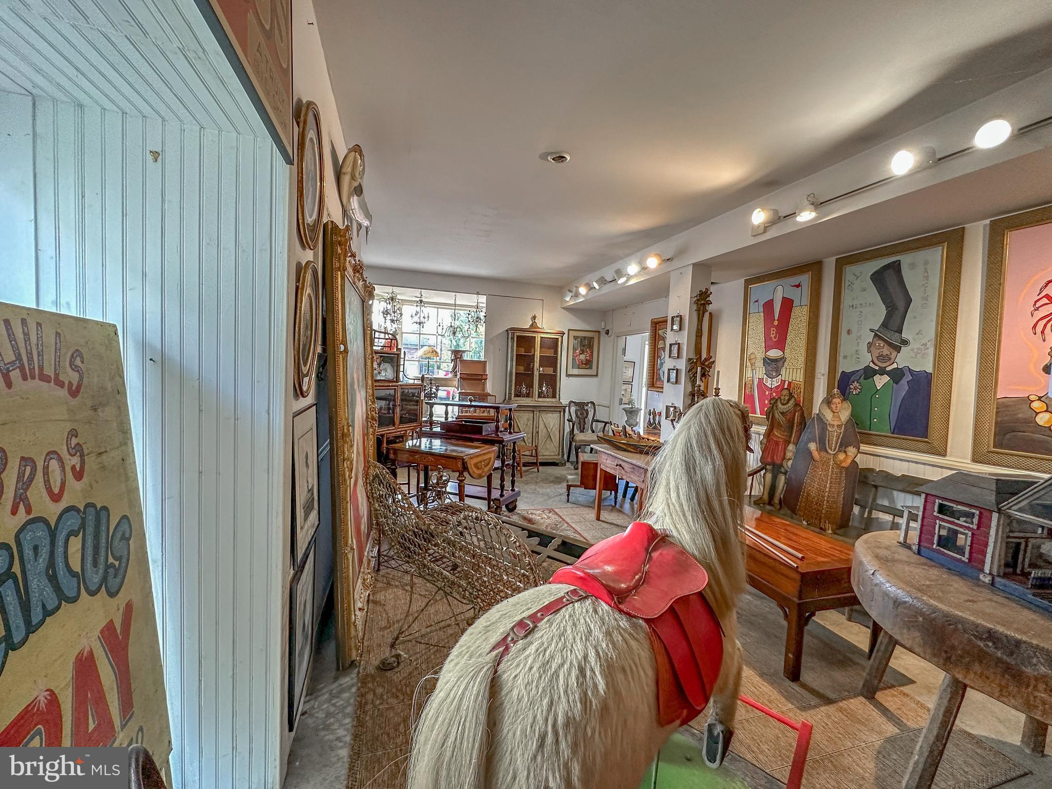 GALENA - Commercial Sale