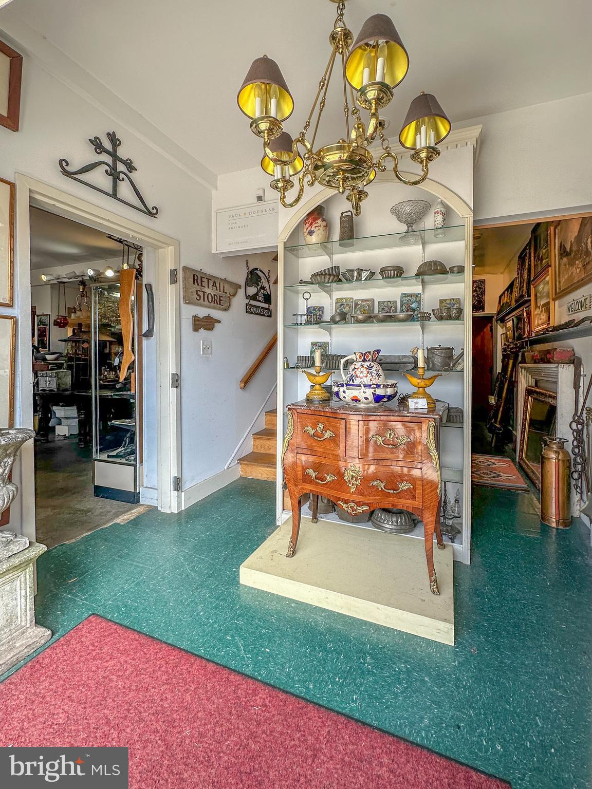 GALENA - Commercial Sale