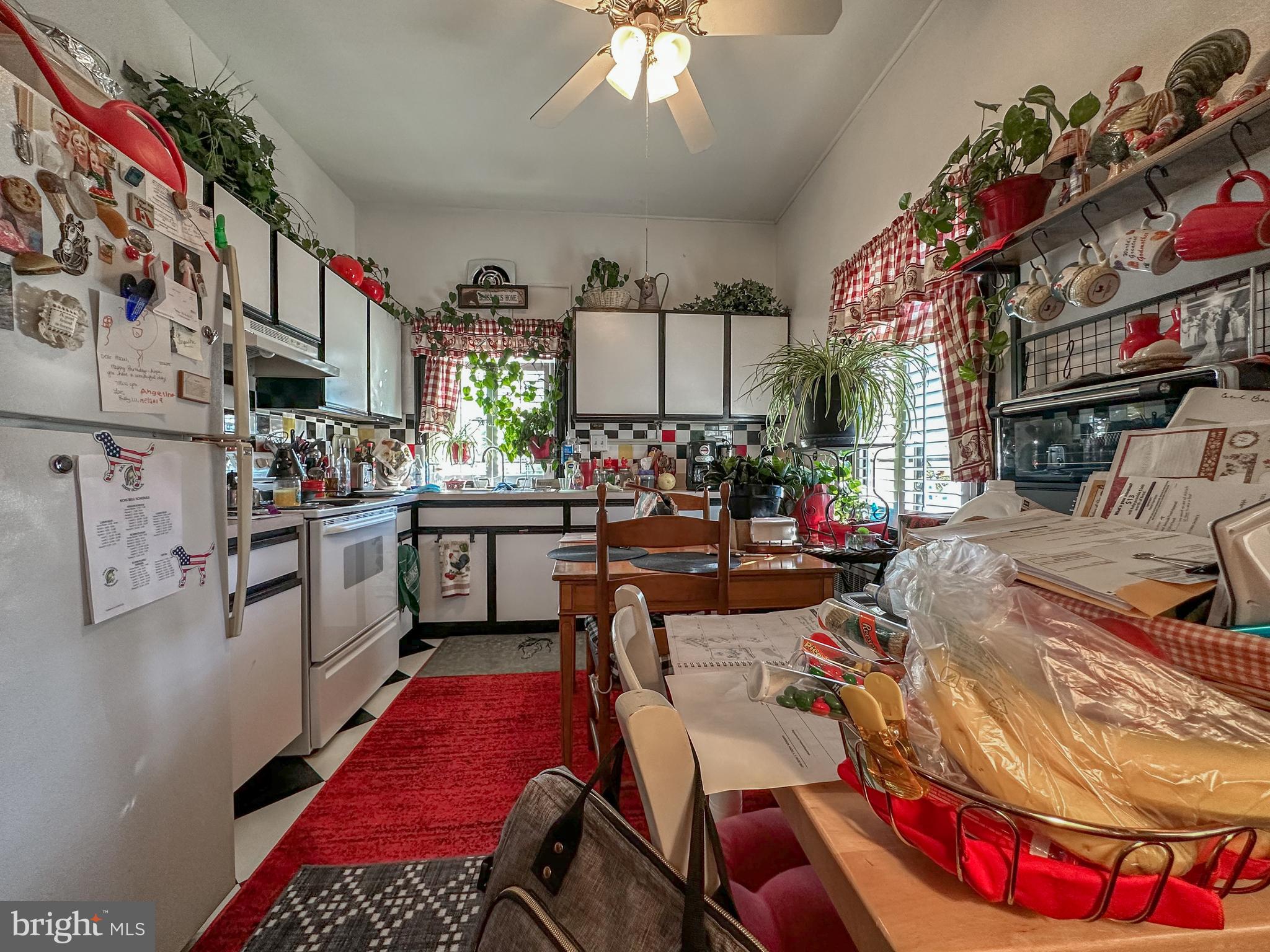 GALENA - Commercial Sale