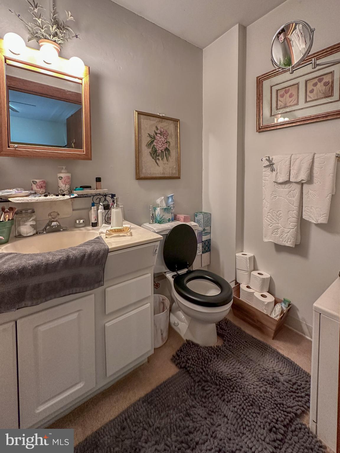 GALENA - Commercial Sale