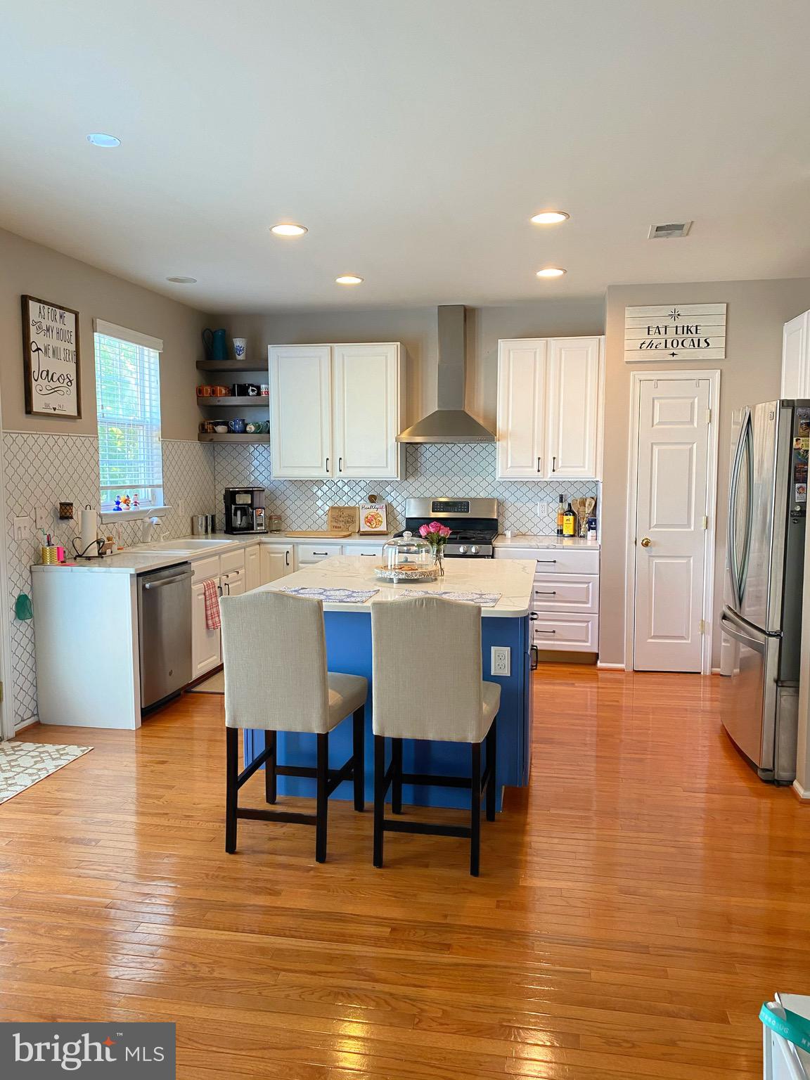 APPLE GROVE - Residential Lease