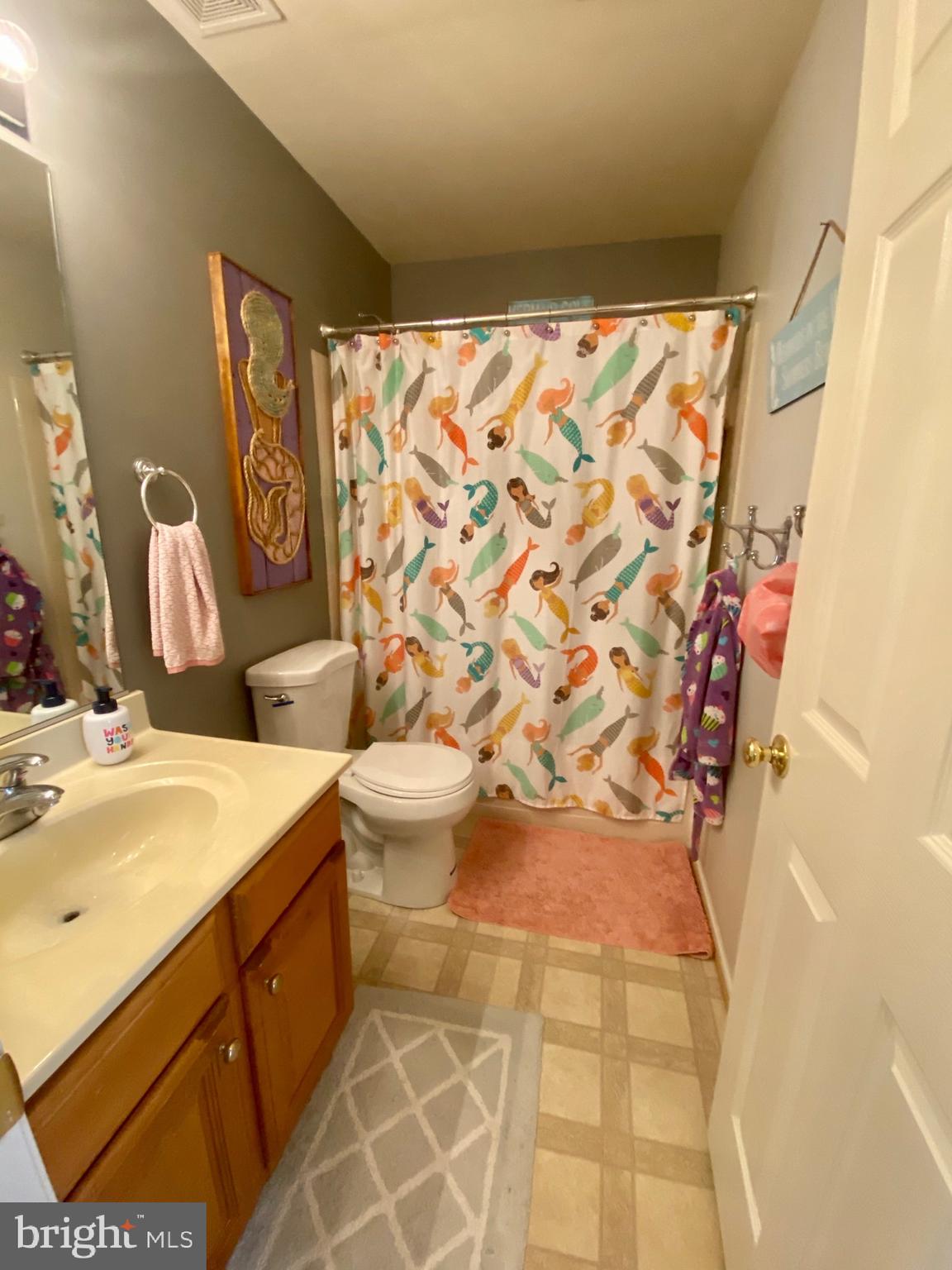 APPLE GROVE - Residential Lease