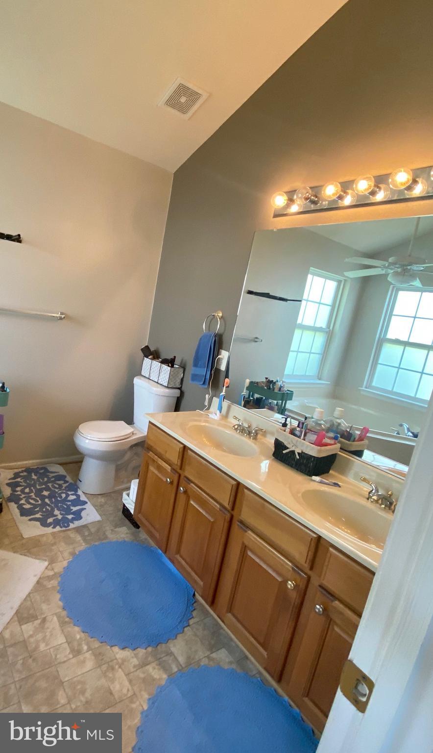 APPLE GROVE - Residential Lease