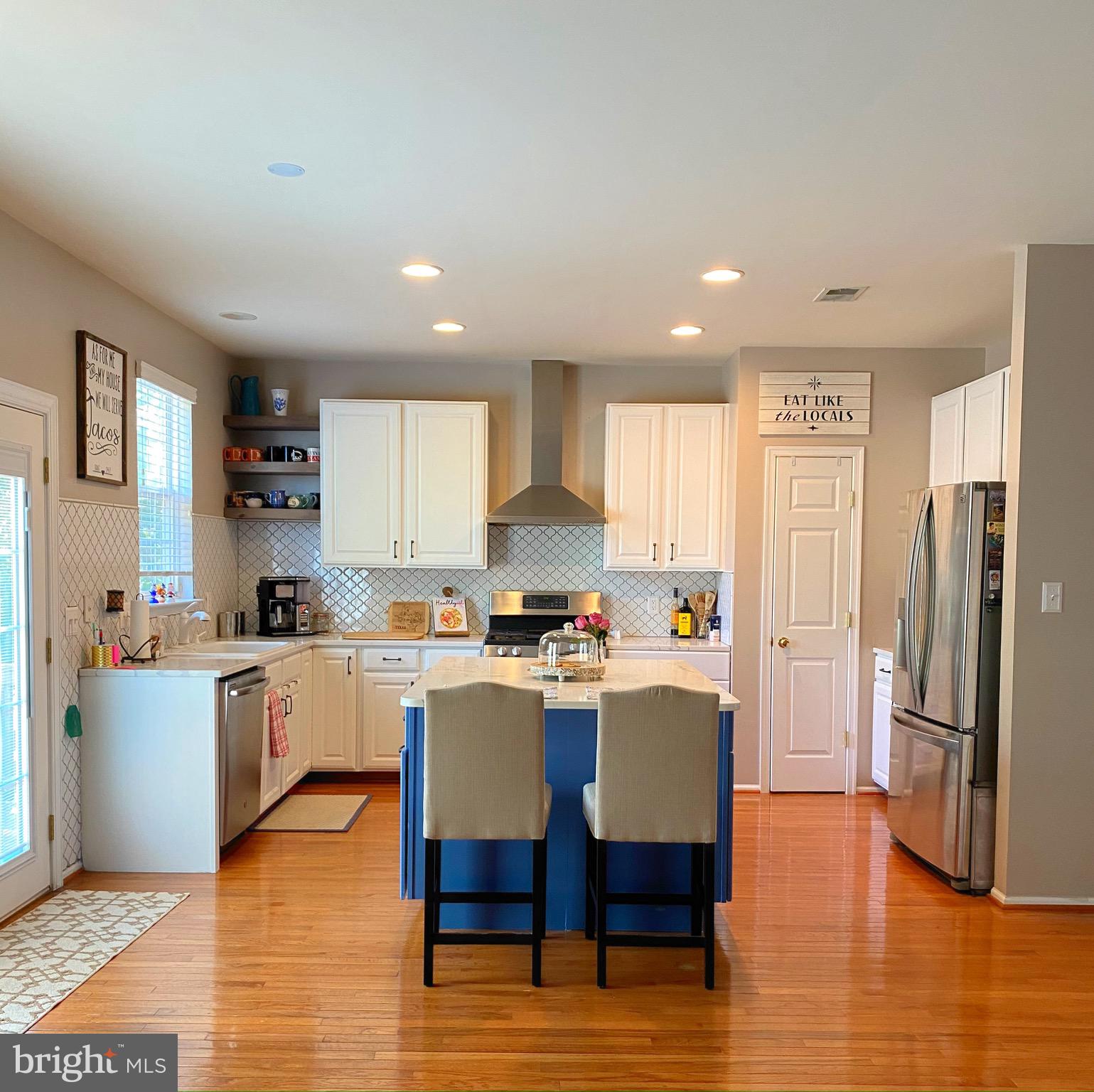 APPLE GROVE - Residential Lease