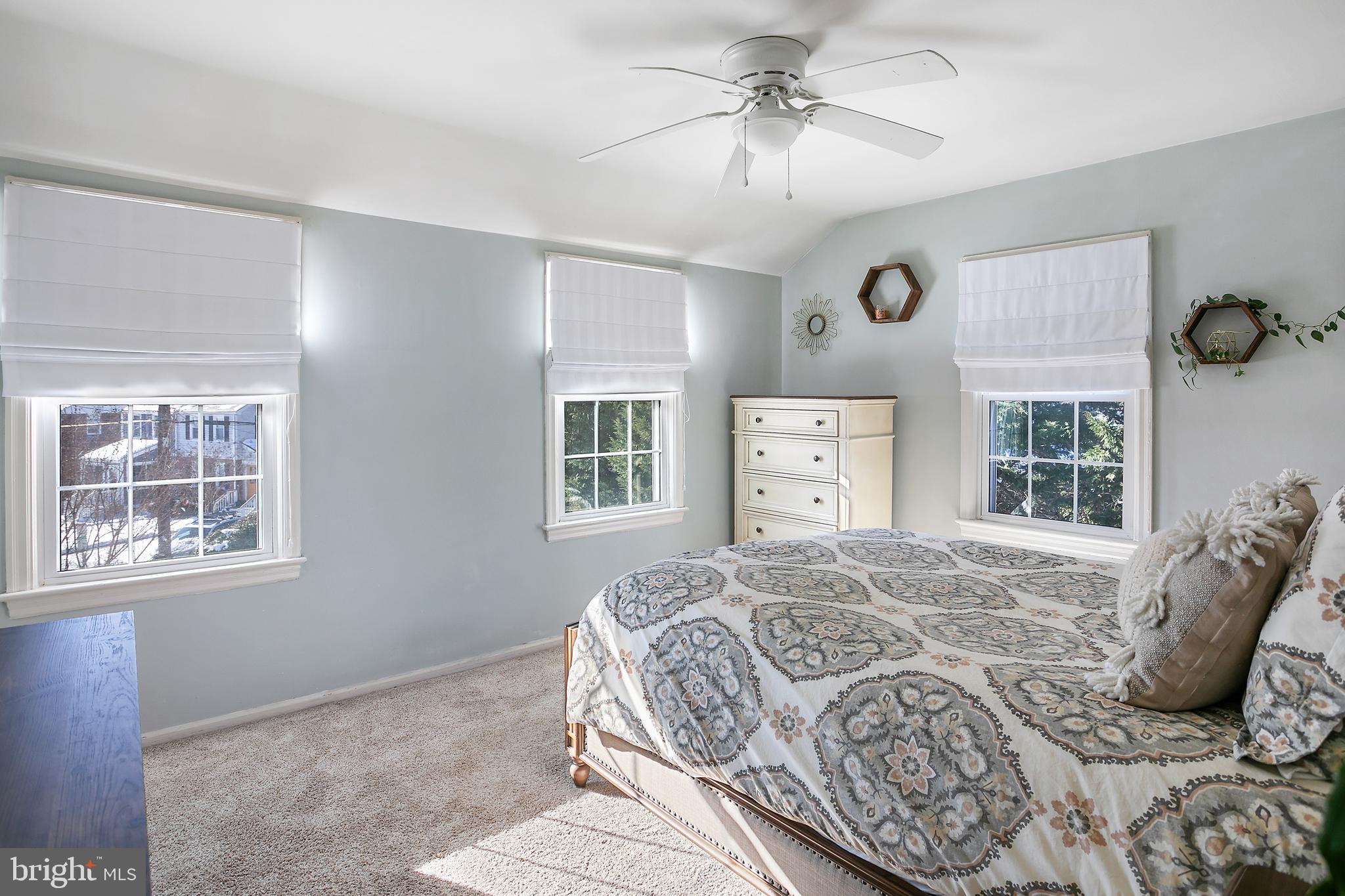 JEFFERSON MANOR - Residential