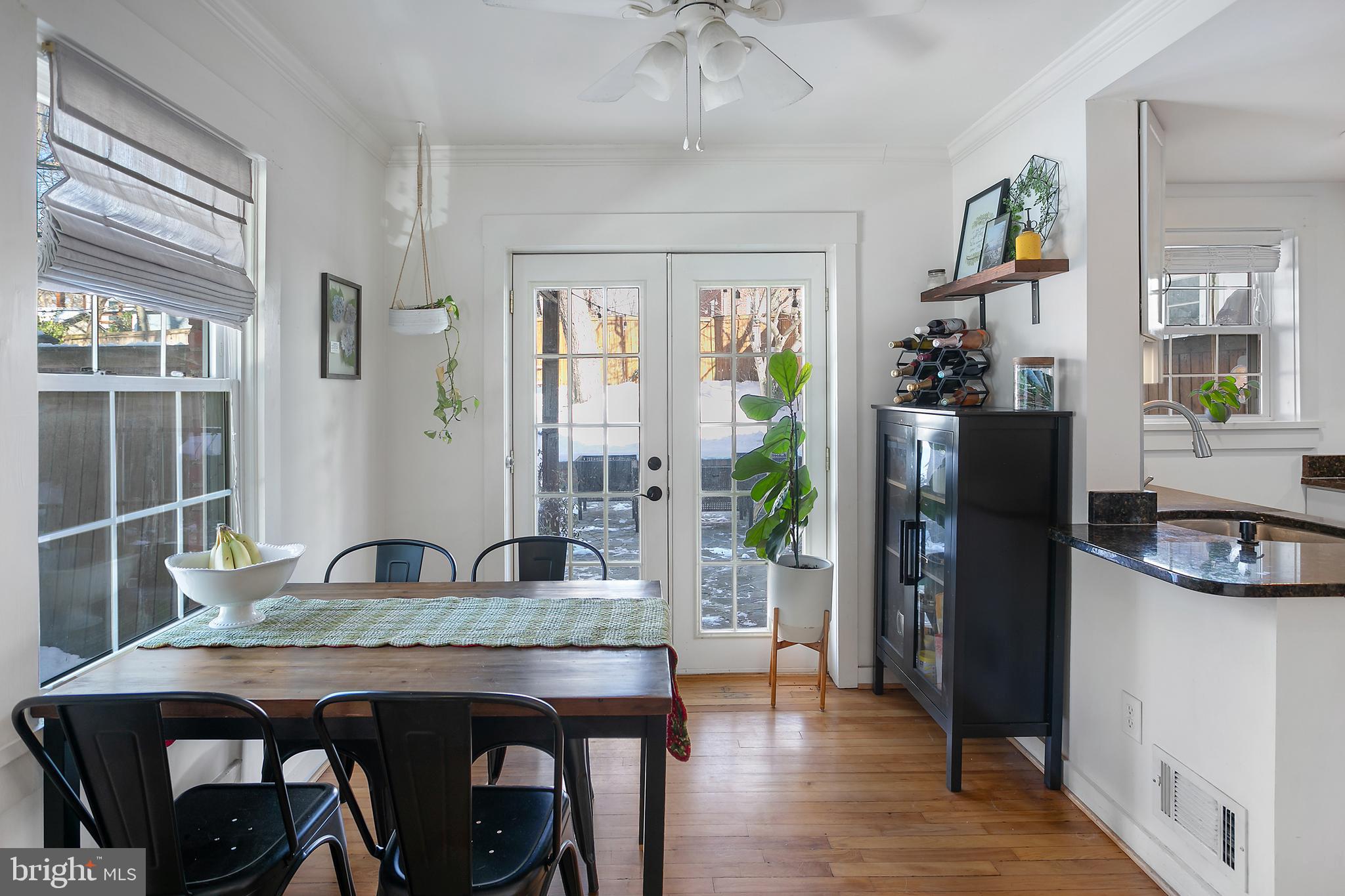 JEFFERSON MANOR - Residential