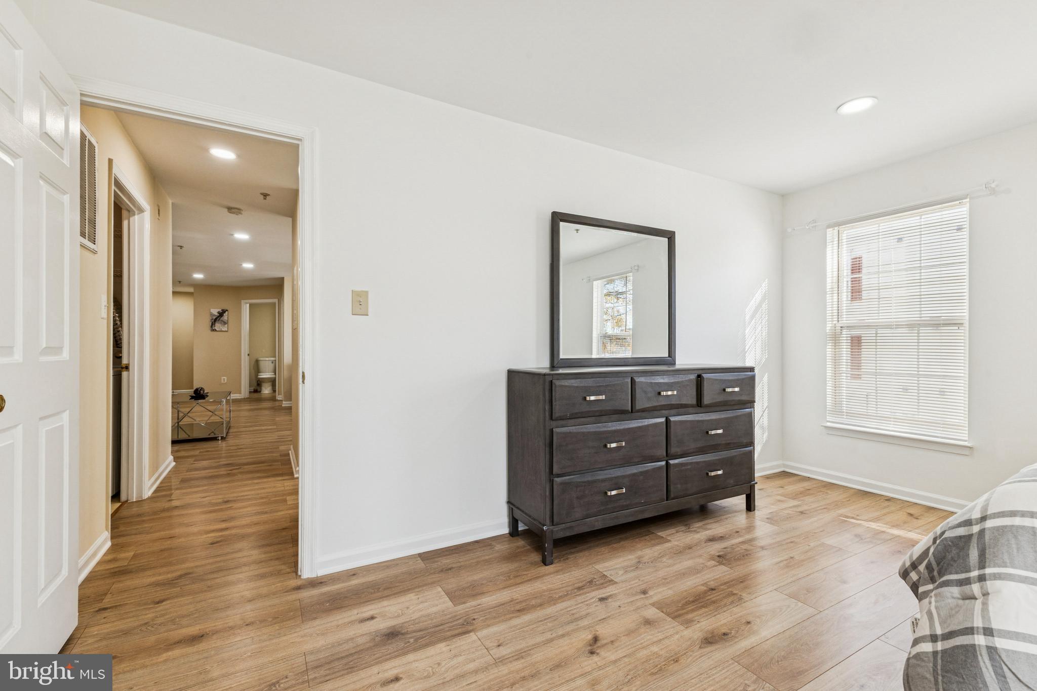 SOUTH MEADOWS - Residential