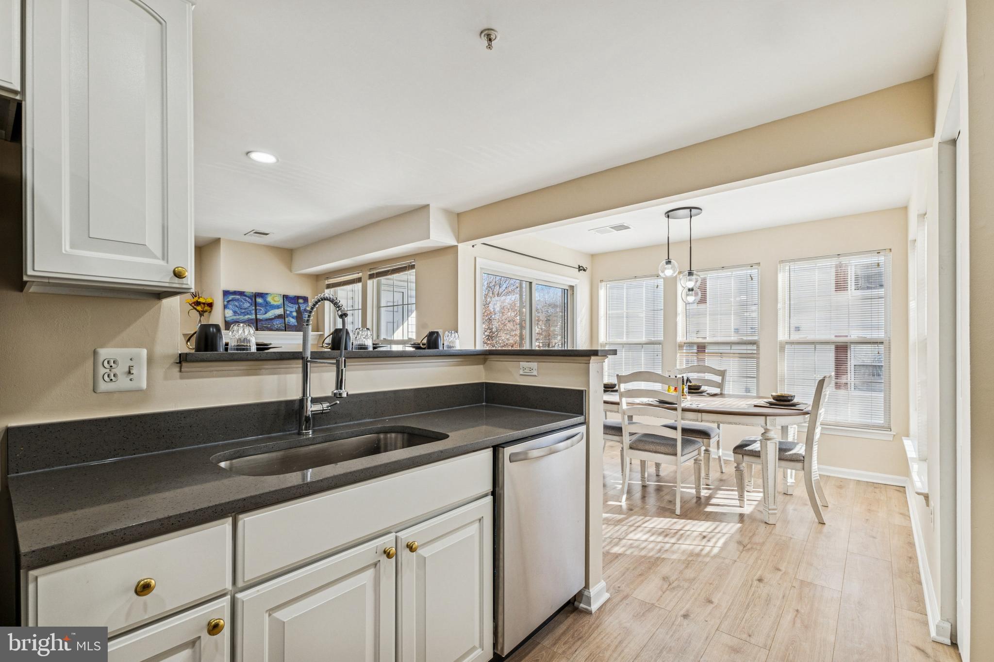 SOUTH MEADOWS - Residential